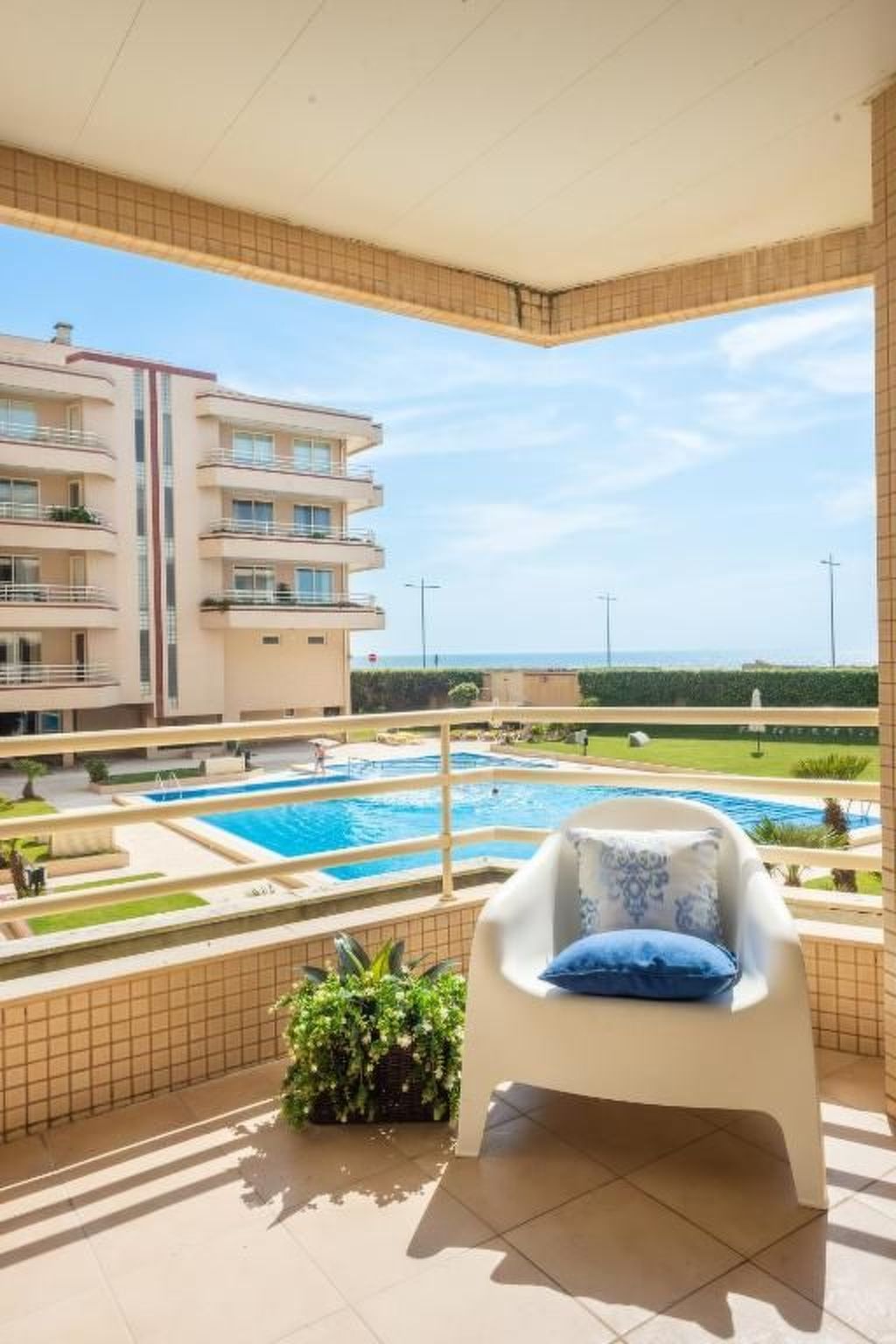 Meerblick Erste Linie mit 2 Pools 4 — Terrace (4 of 39)