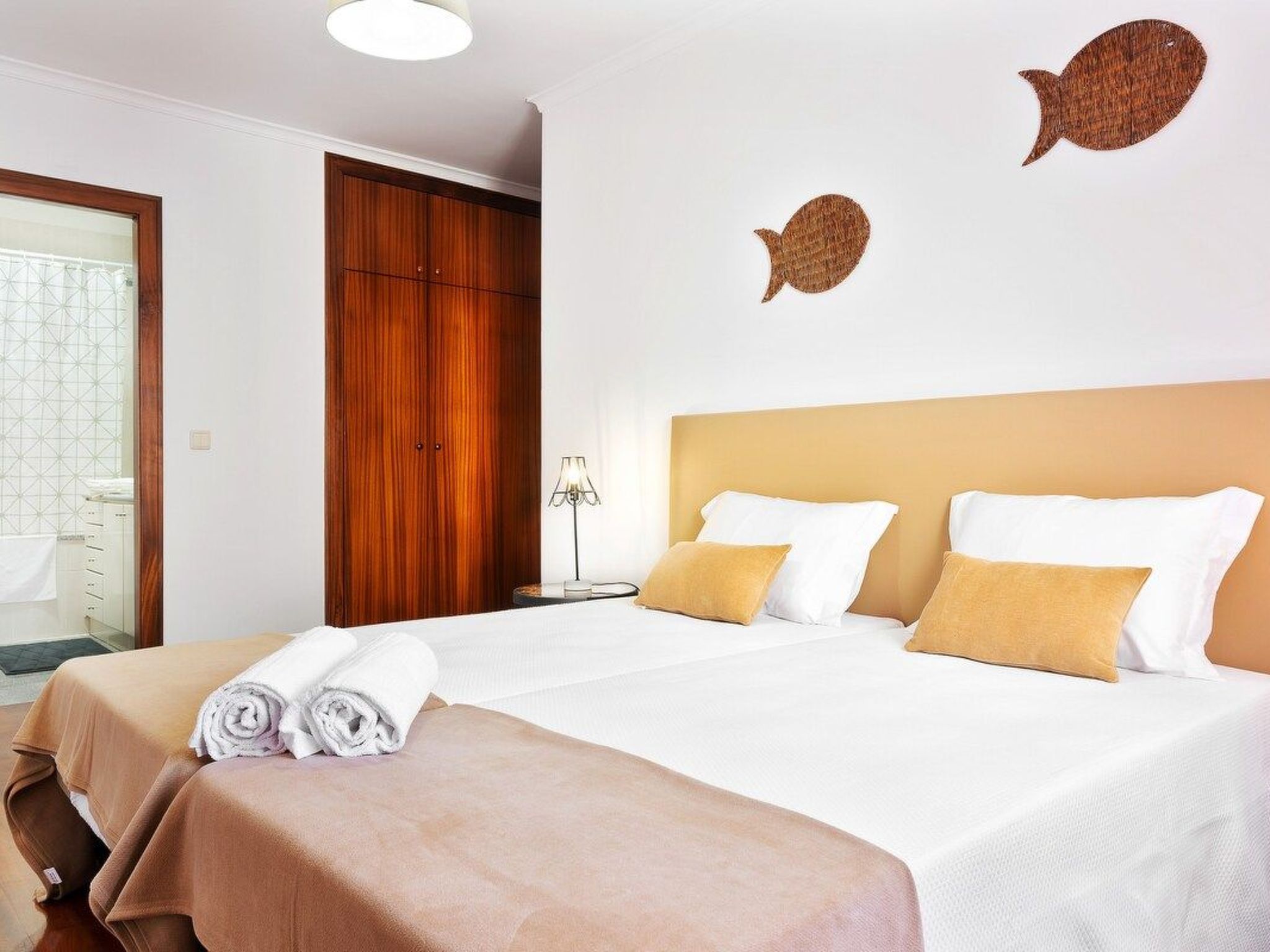 Meerblick First Line mit 2 Pools 5-Image-tags.info