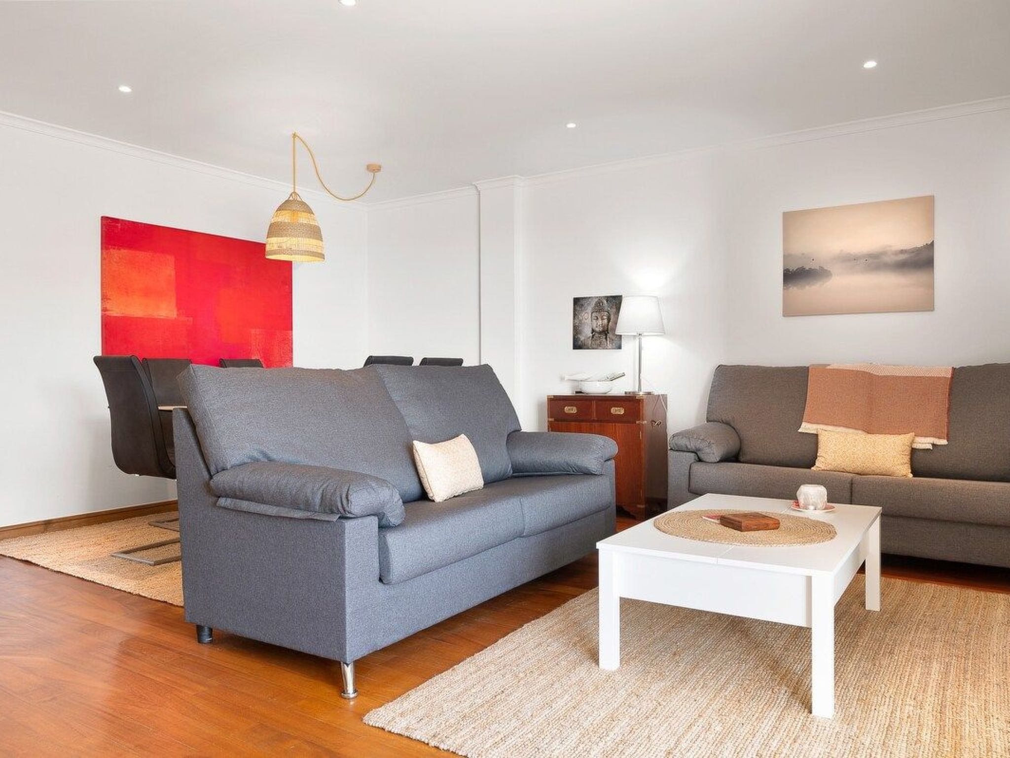 Meerblick First Line mit 2 Pools 5-Drinnen