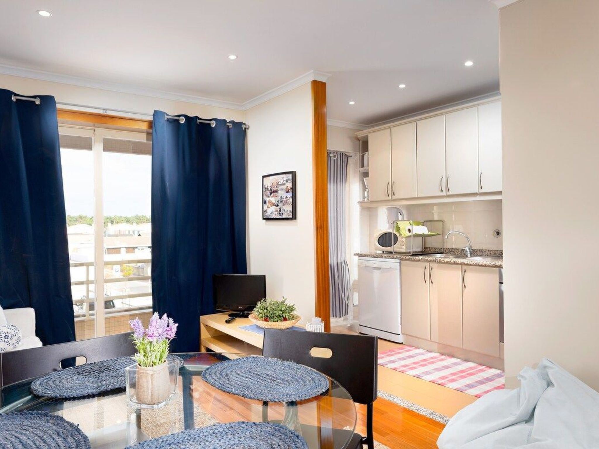 Meerblick Erste Linie mit 2 Pools 2-Inside