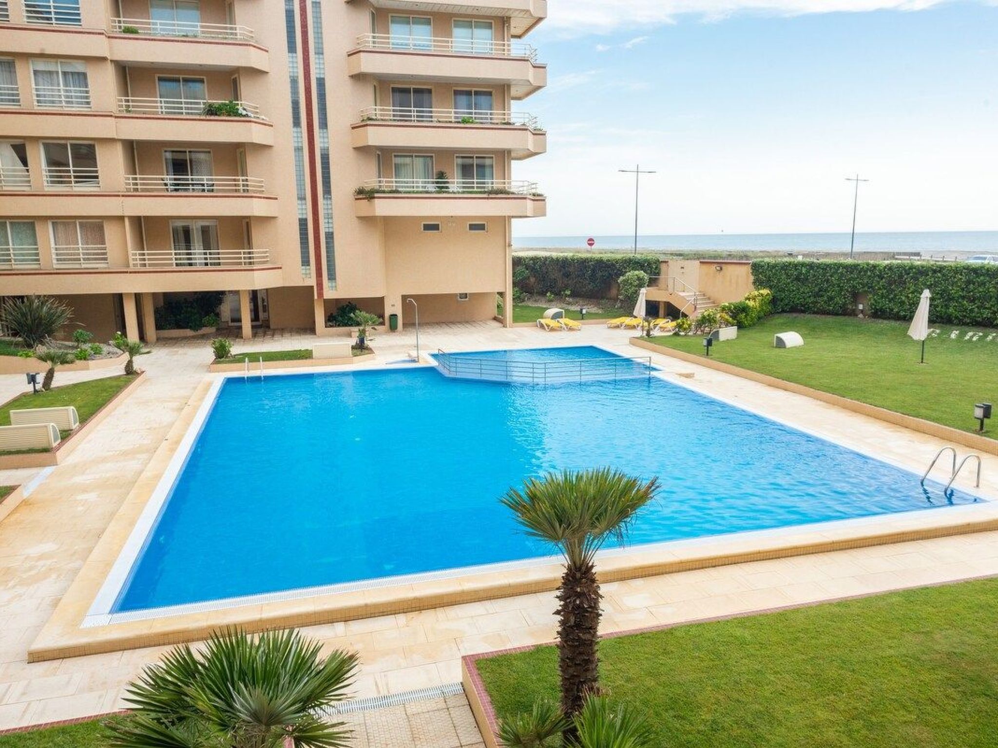 Meerblick Erste Linie mit 2 Pools 2-Inside