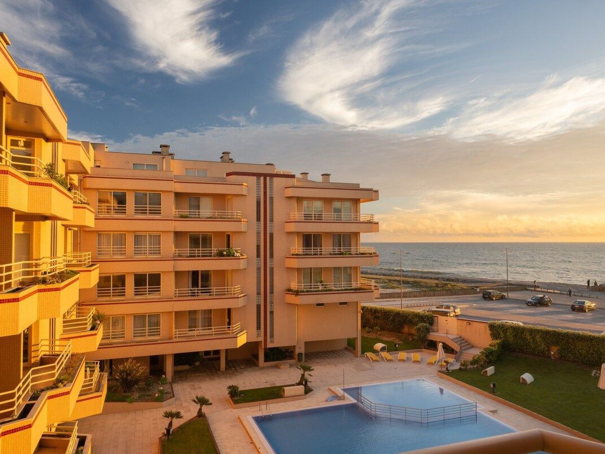 Meerblick Erste Linie mit 2 Pools 2-Inside