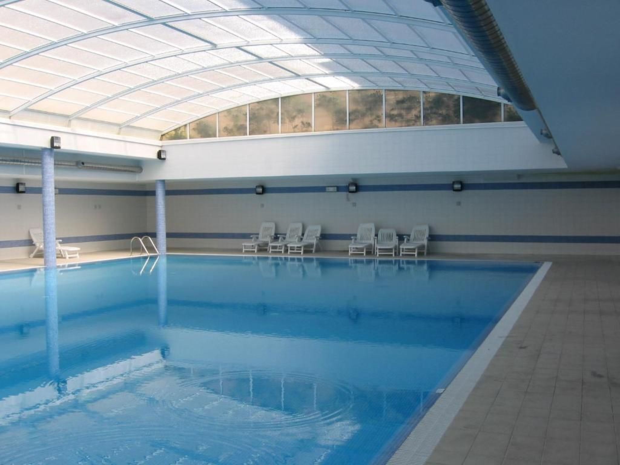 Meerblick Erste Linie mit 2 Pools 2-Inside