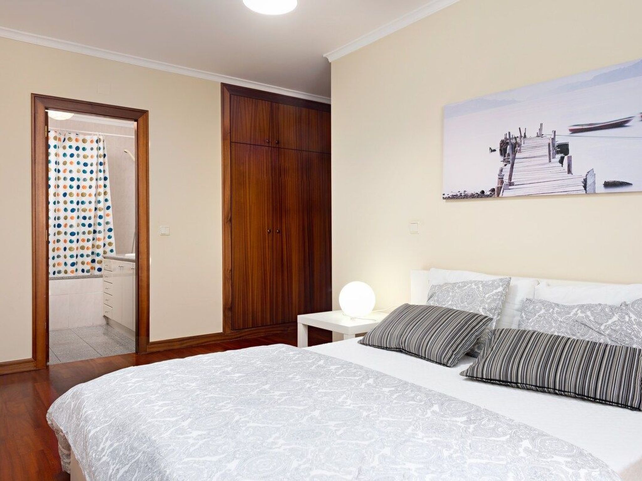 Meerblick First Line mit 2 Pools 1-Image-tags.info