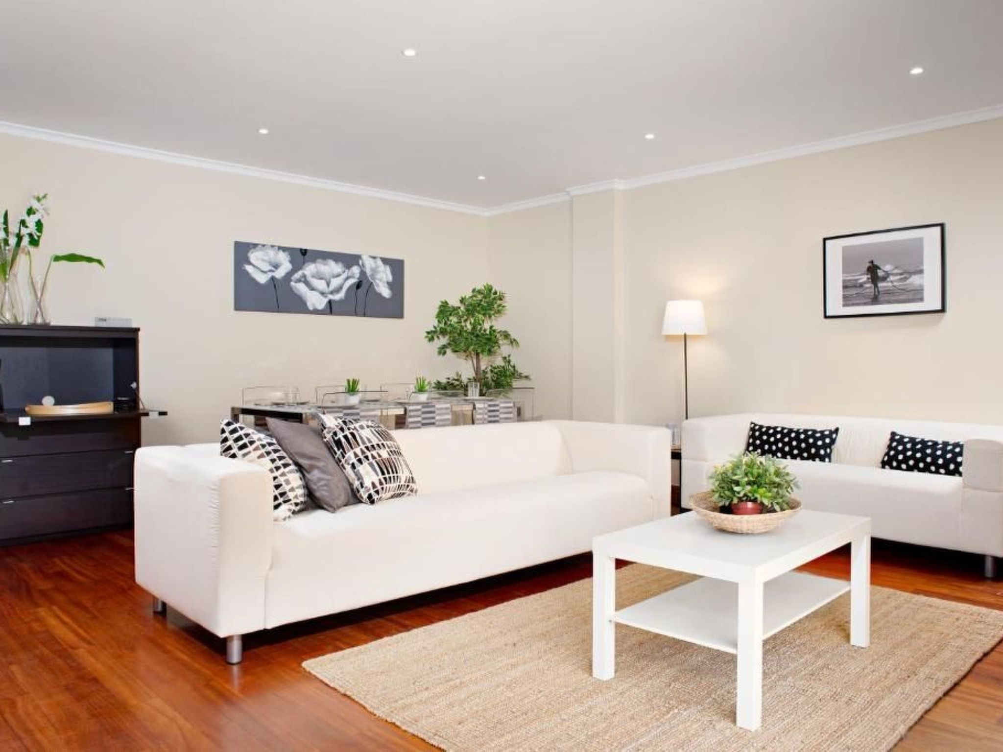 Meerblick First Line mit 2 Pools 1-Drinnen