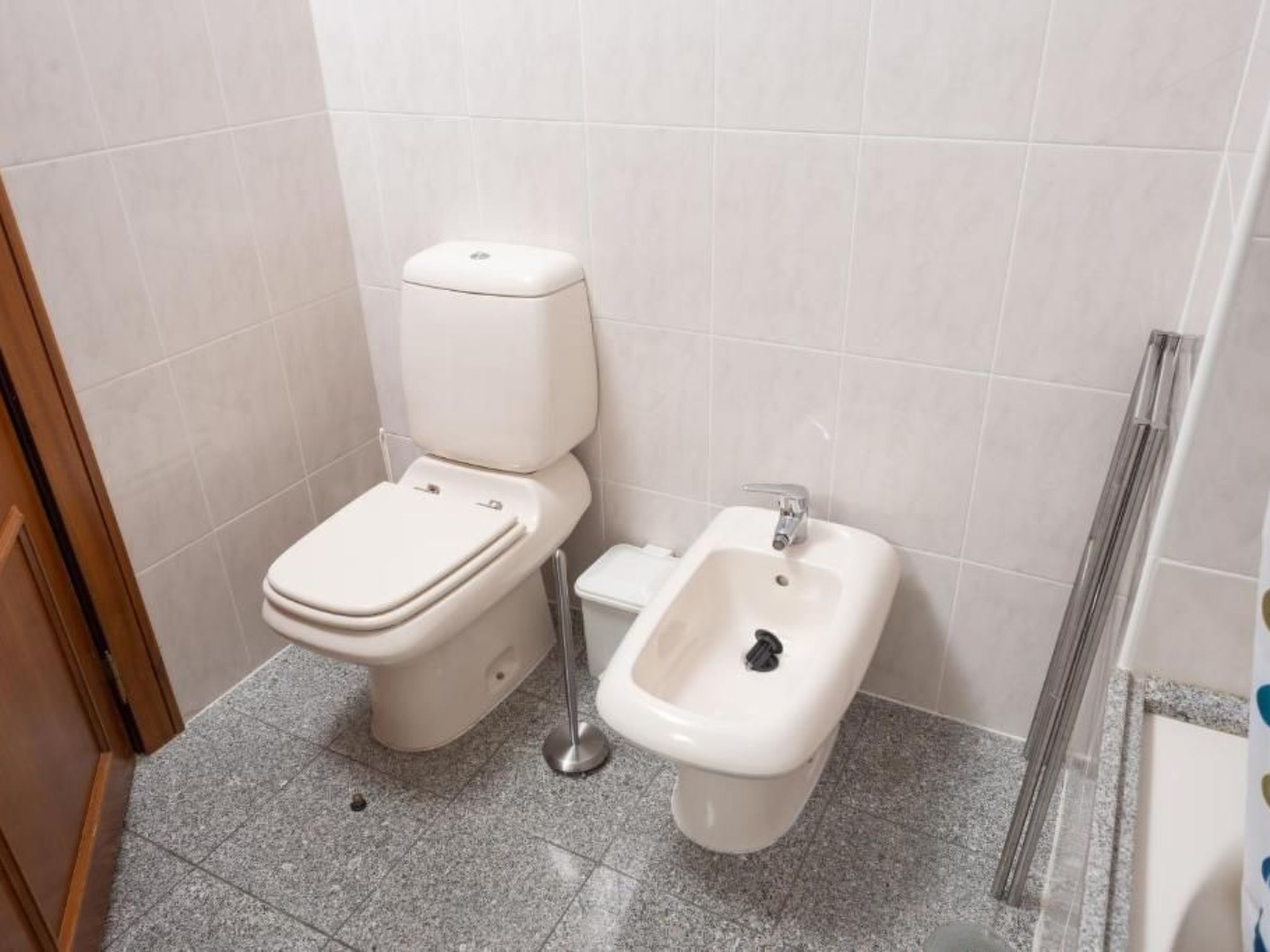 Meerblick First Line mit 2 Pools 1-Drinnen