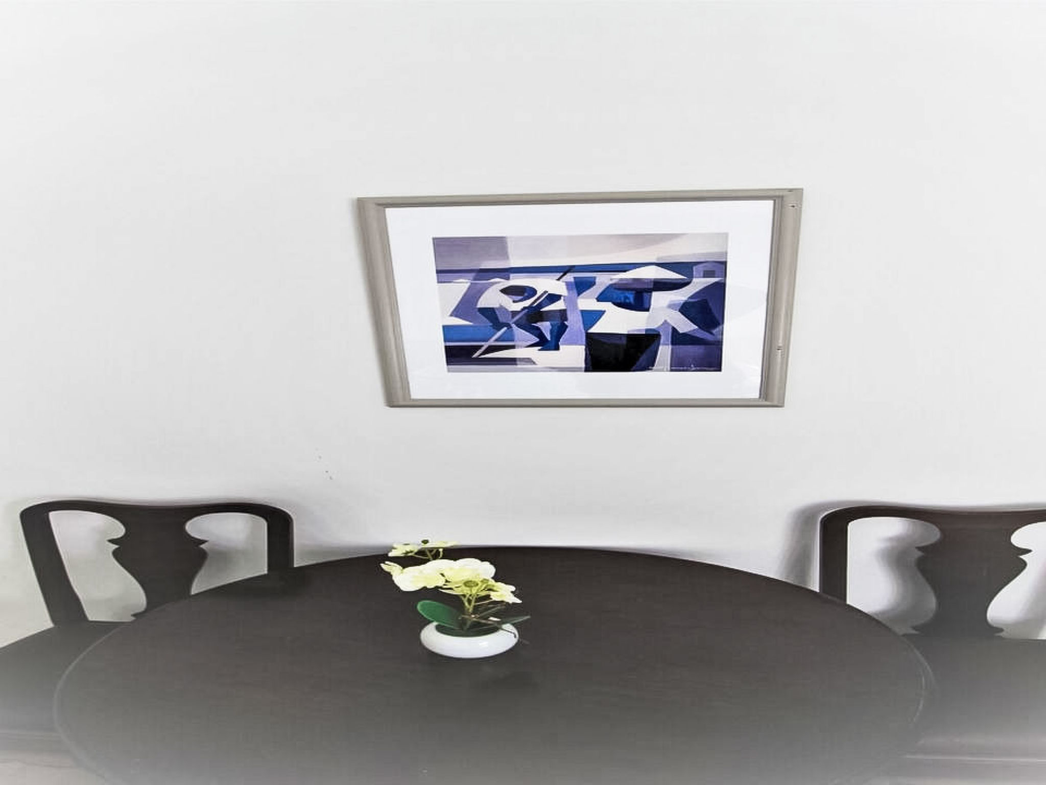 Aveiro Apartment with Patio - Binnen