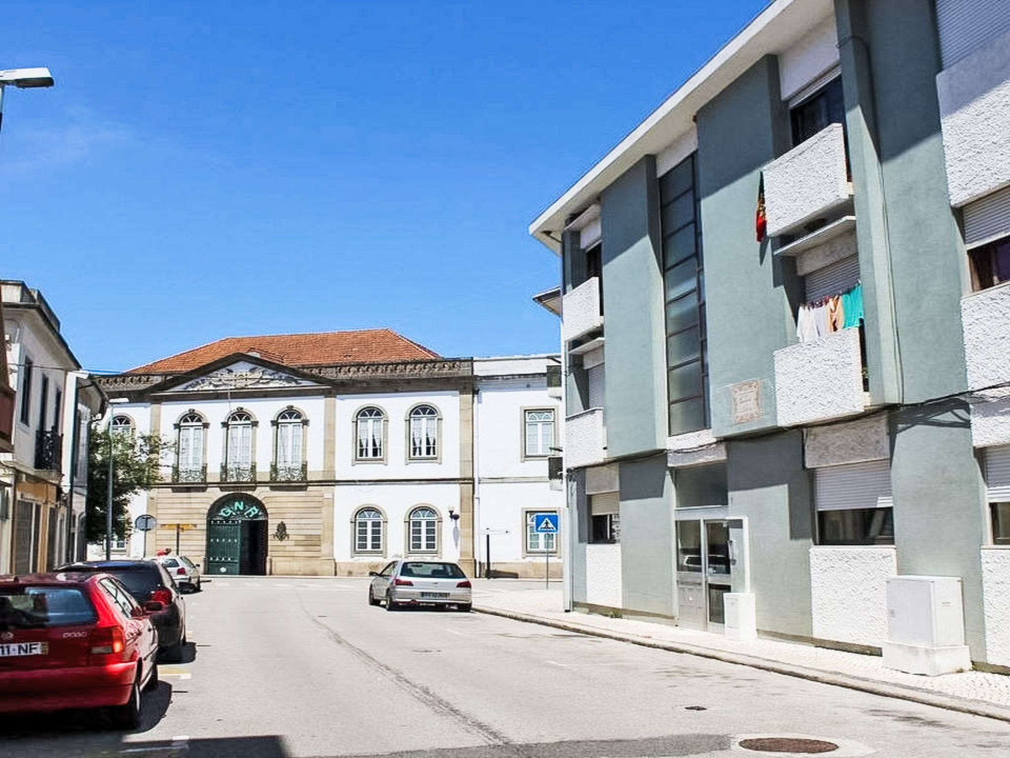 Aveiro Apartment with Patio - Buiten