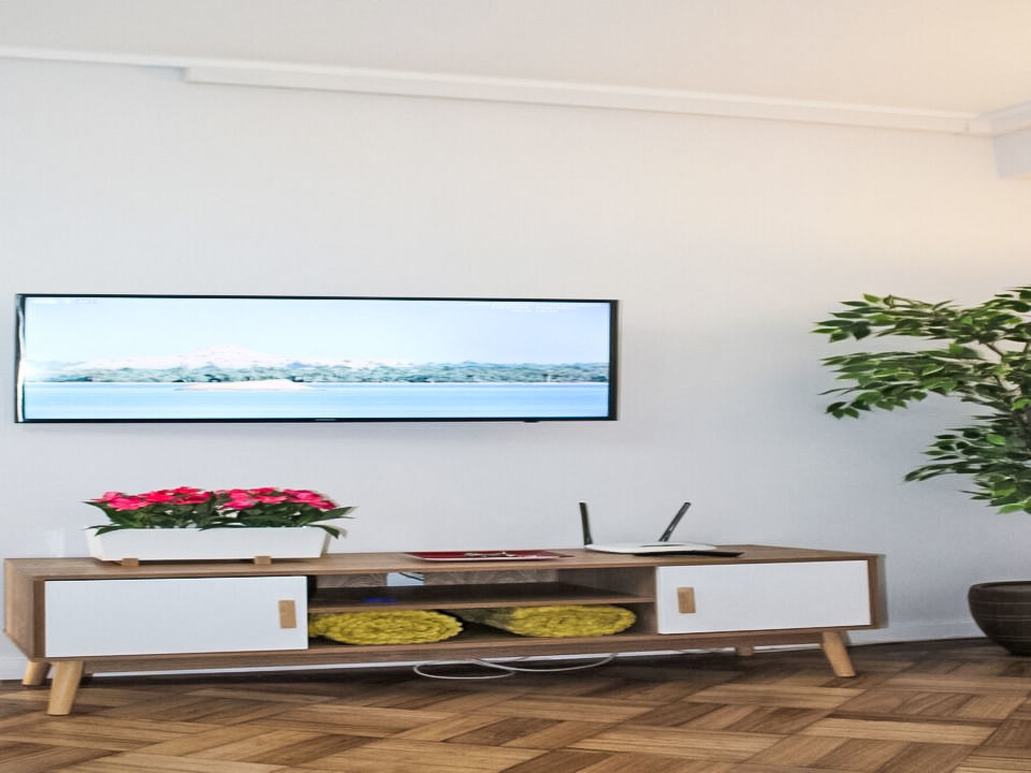 Aveiro Apartment with Patio - Binnen