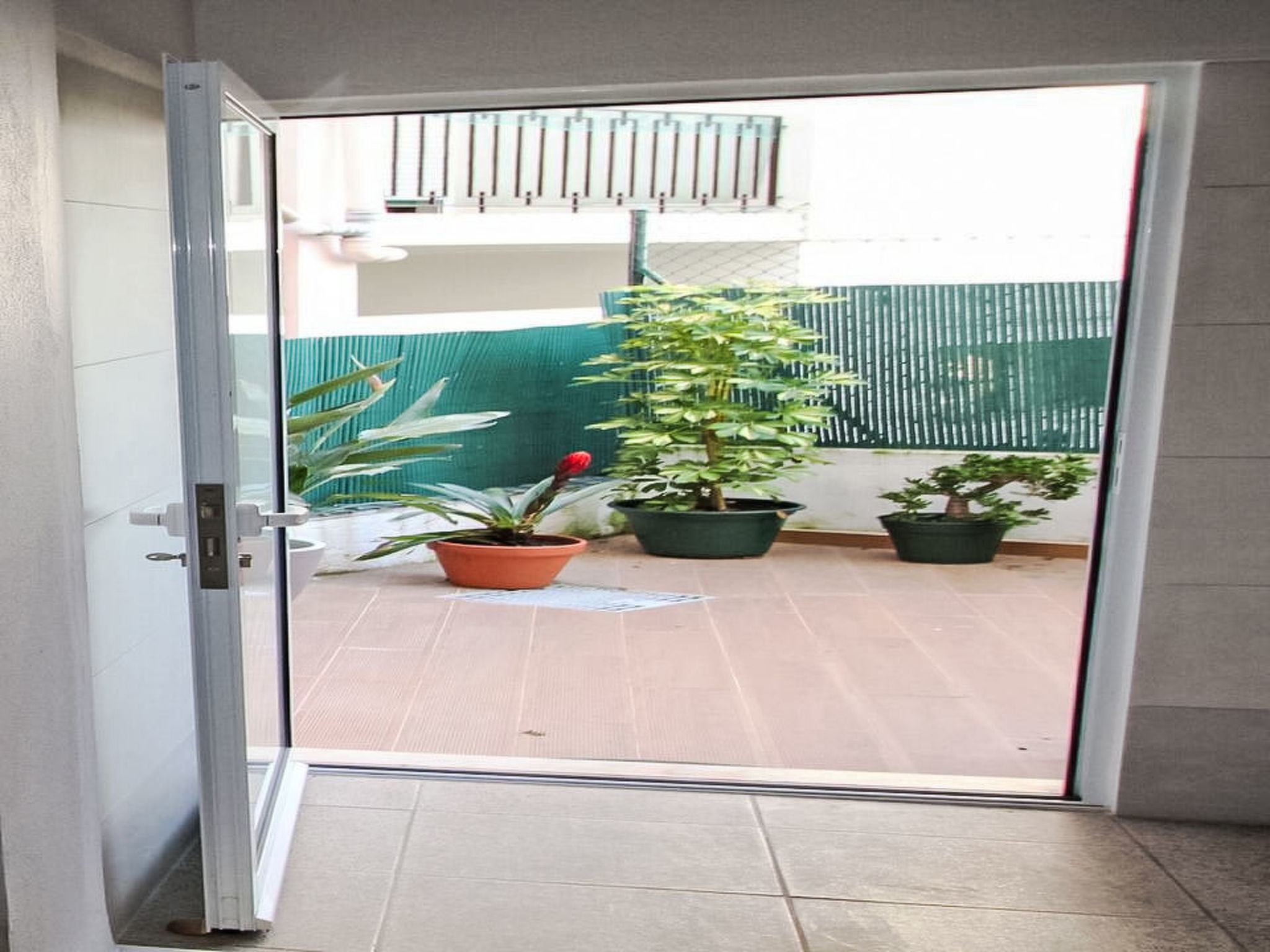 Aveiro Apartment with Patio - Buiten