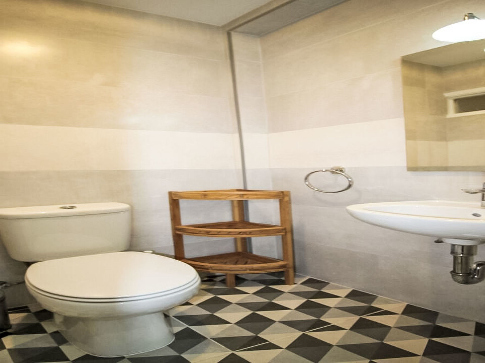 Aveiro Apartment with Patio - Binnen