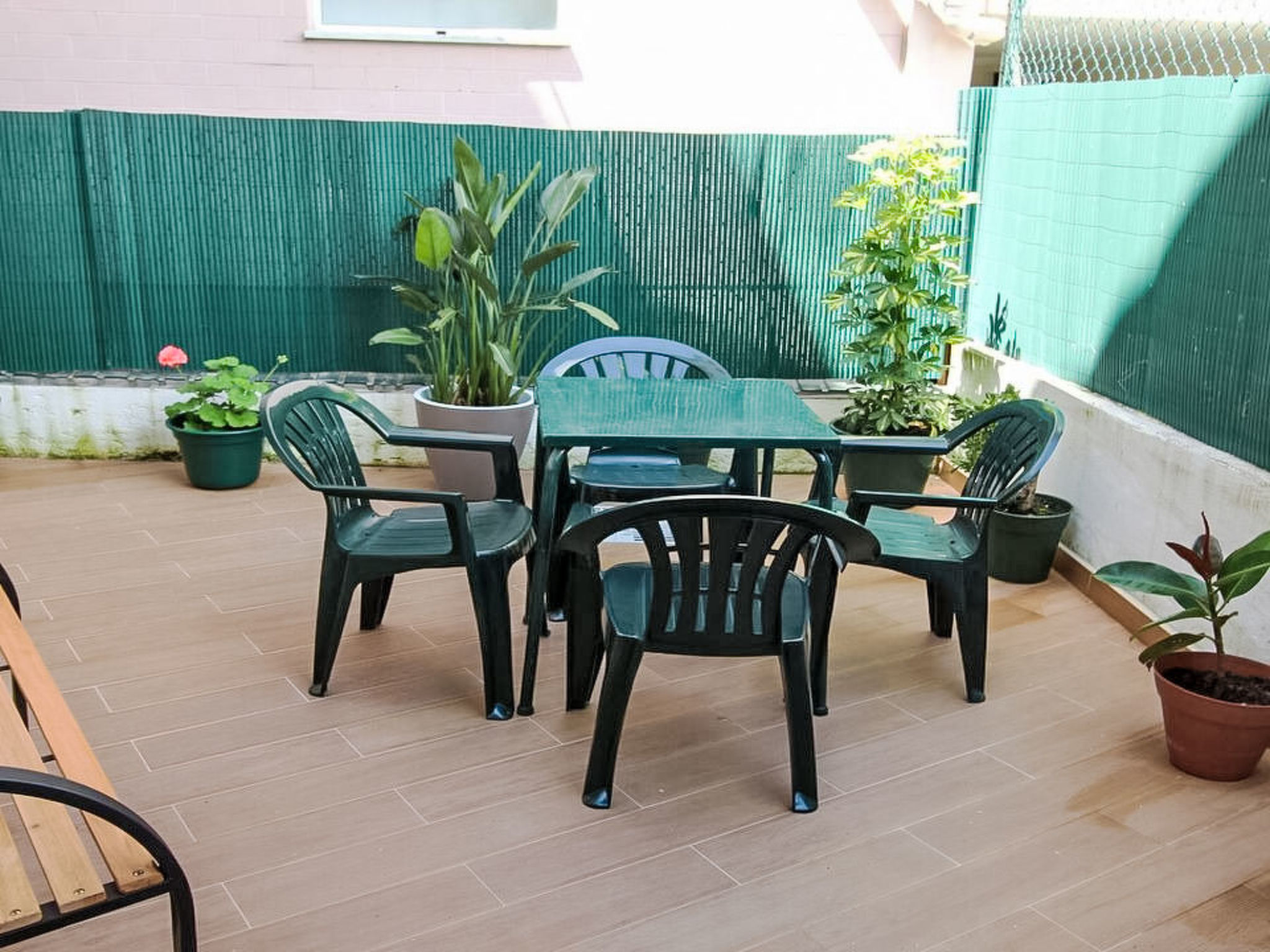 Aveiro Apartment with Patio - Buiten