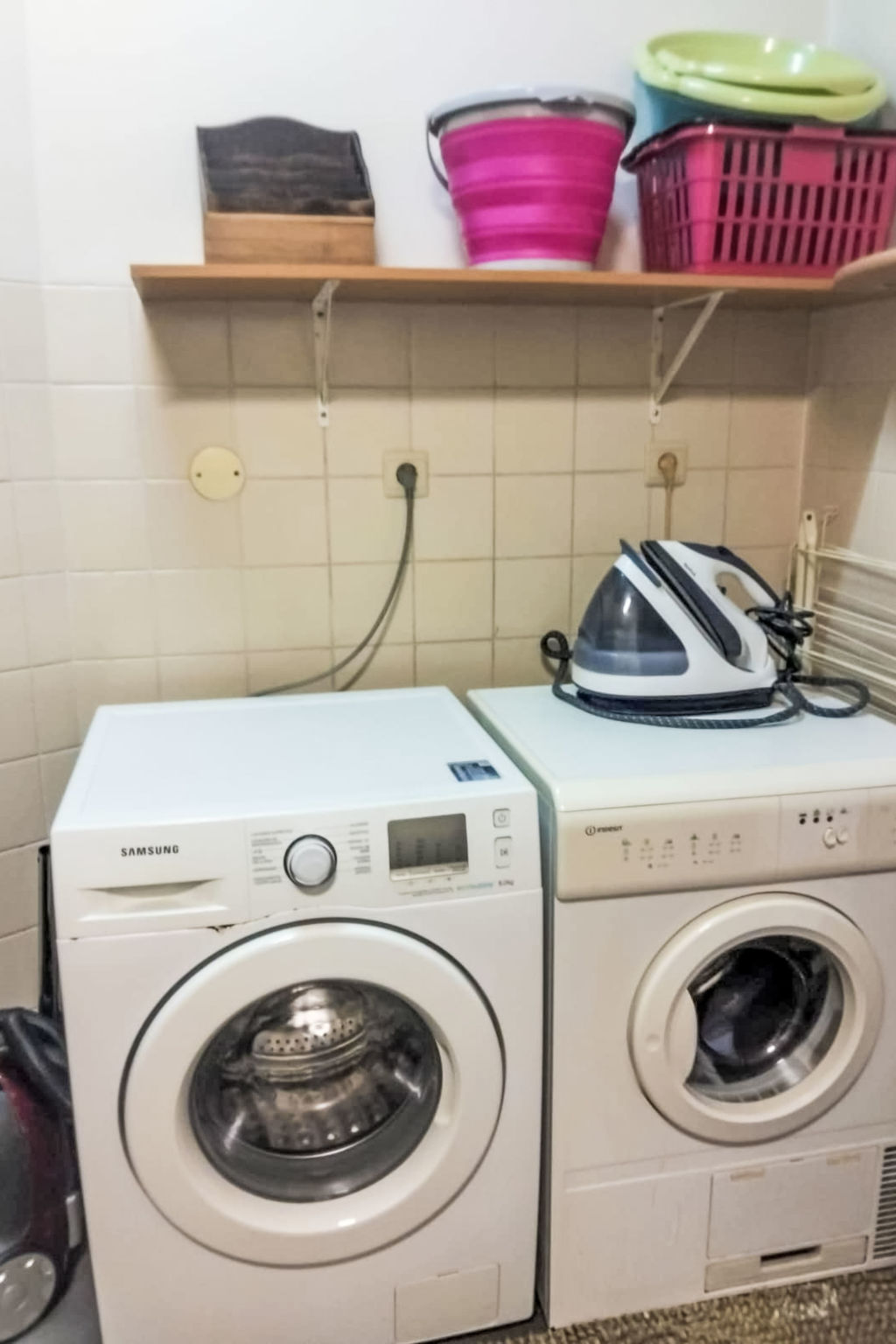 Apartment near Forum Mall - Binnen