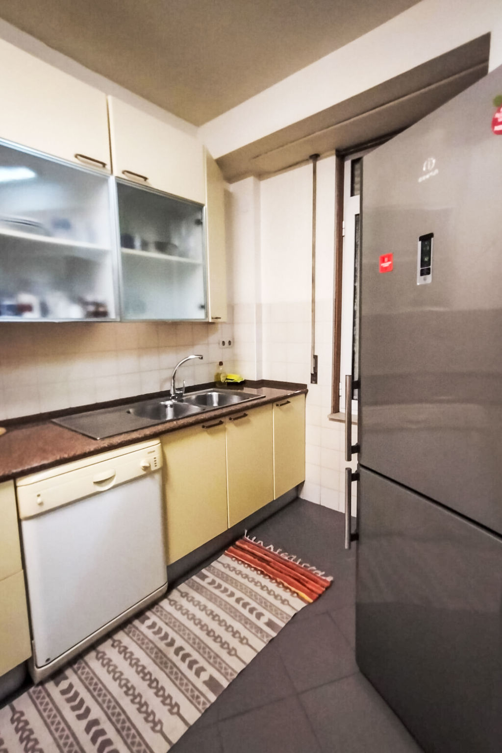 Apartment near Forum Mall - Binnen