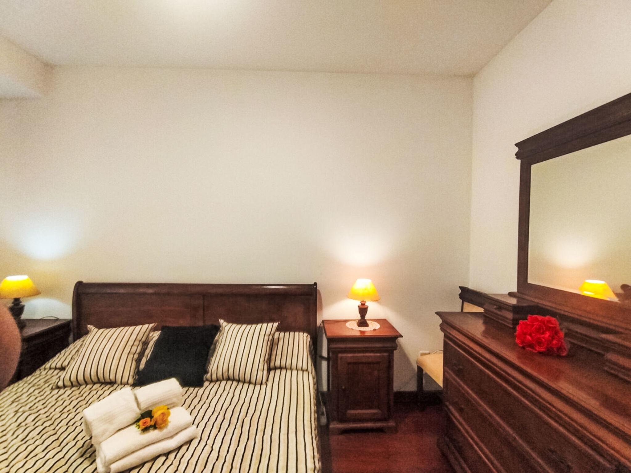 Apartment near Forum Mall - Binnen