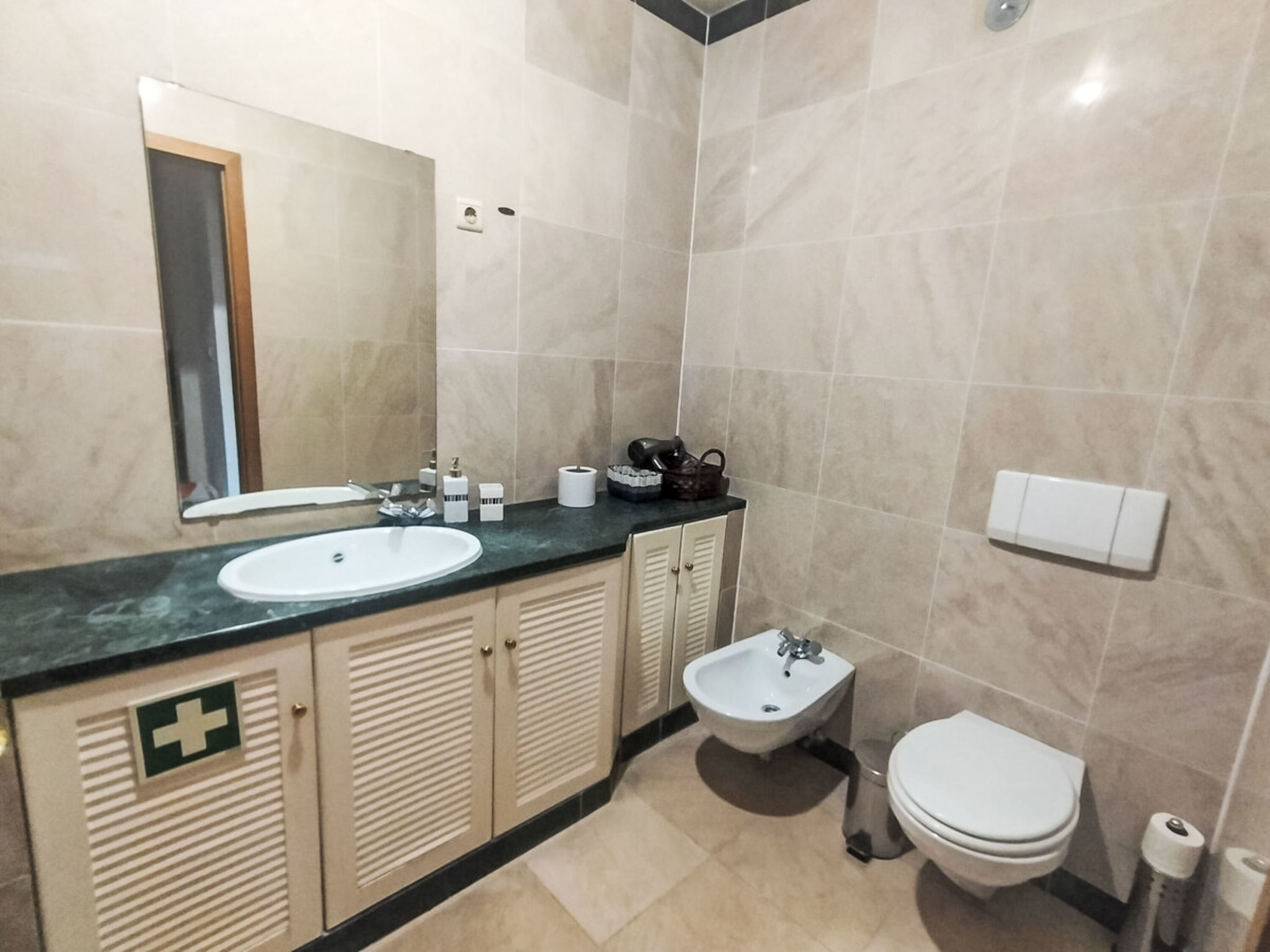 Apartment near Forum Mall - Binnen