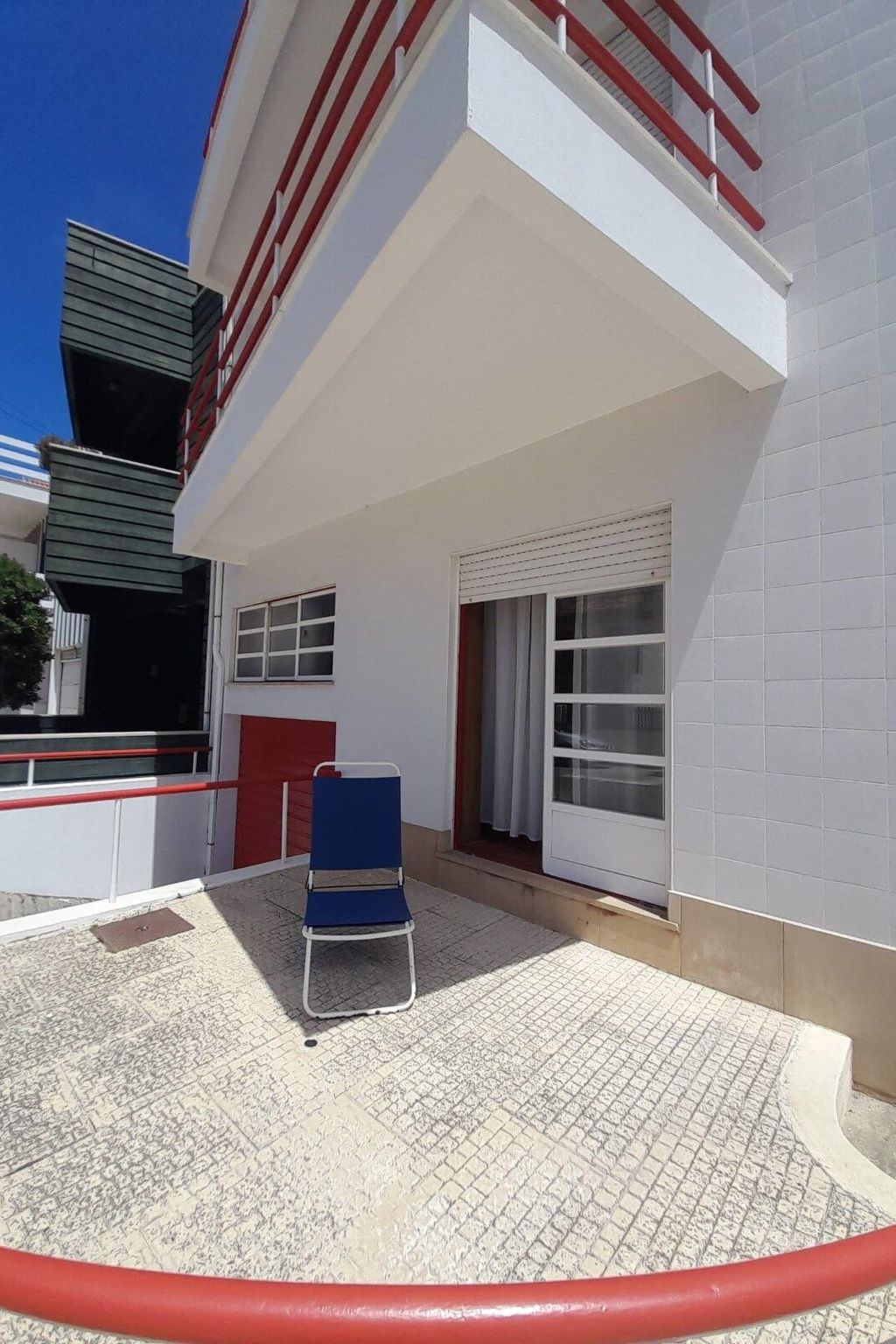 Zärtliche Momente in dieser gemütlichen Wohnung — Terrace (3 of 16)