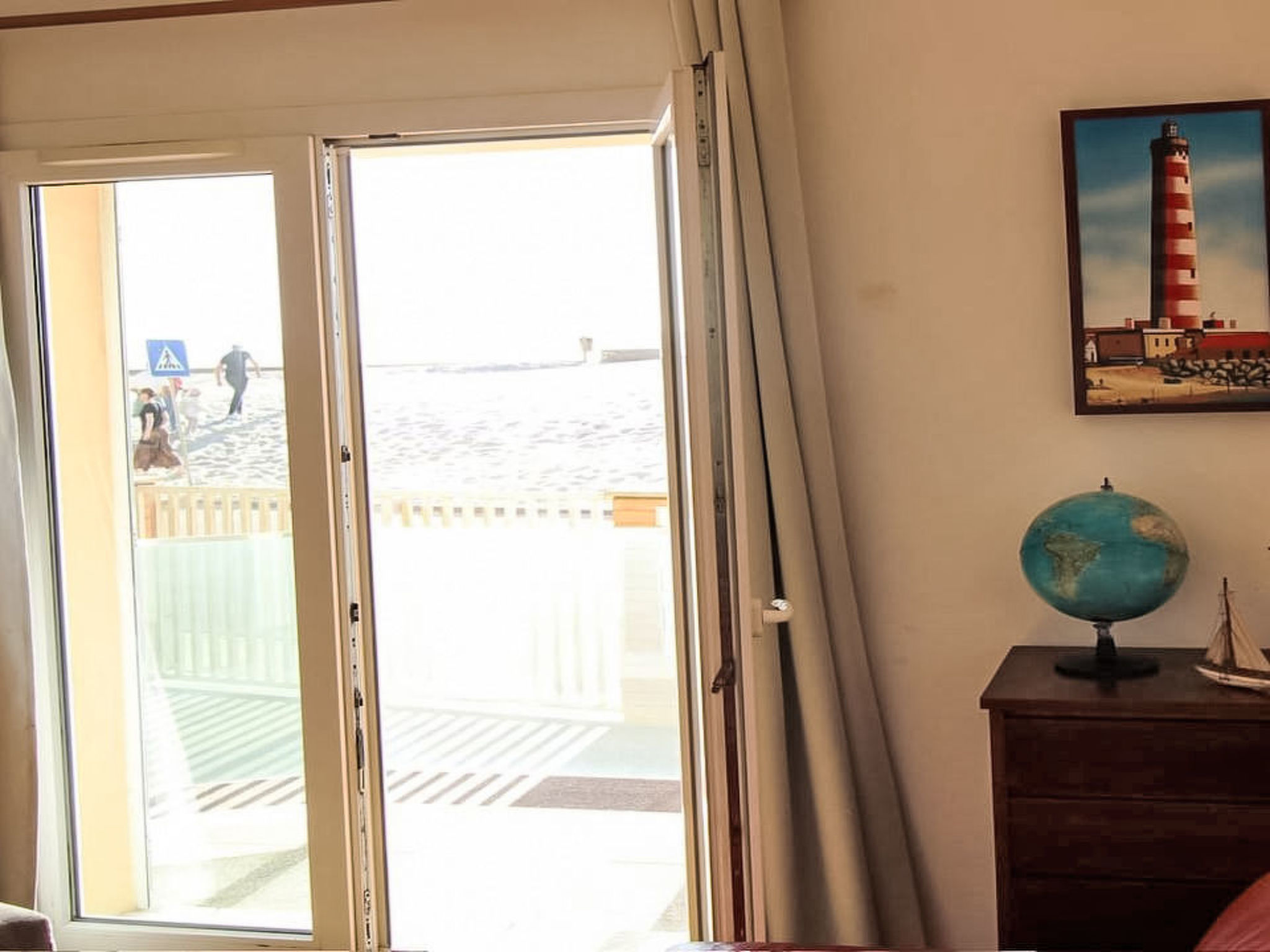 Apartment in Front of the Sea - Binnen