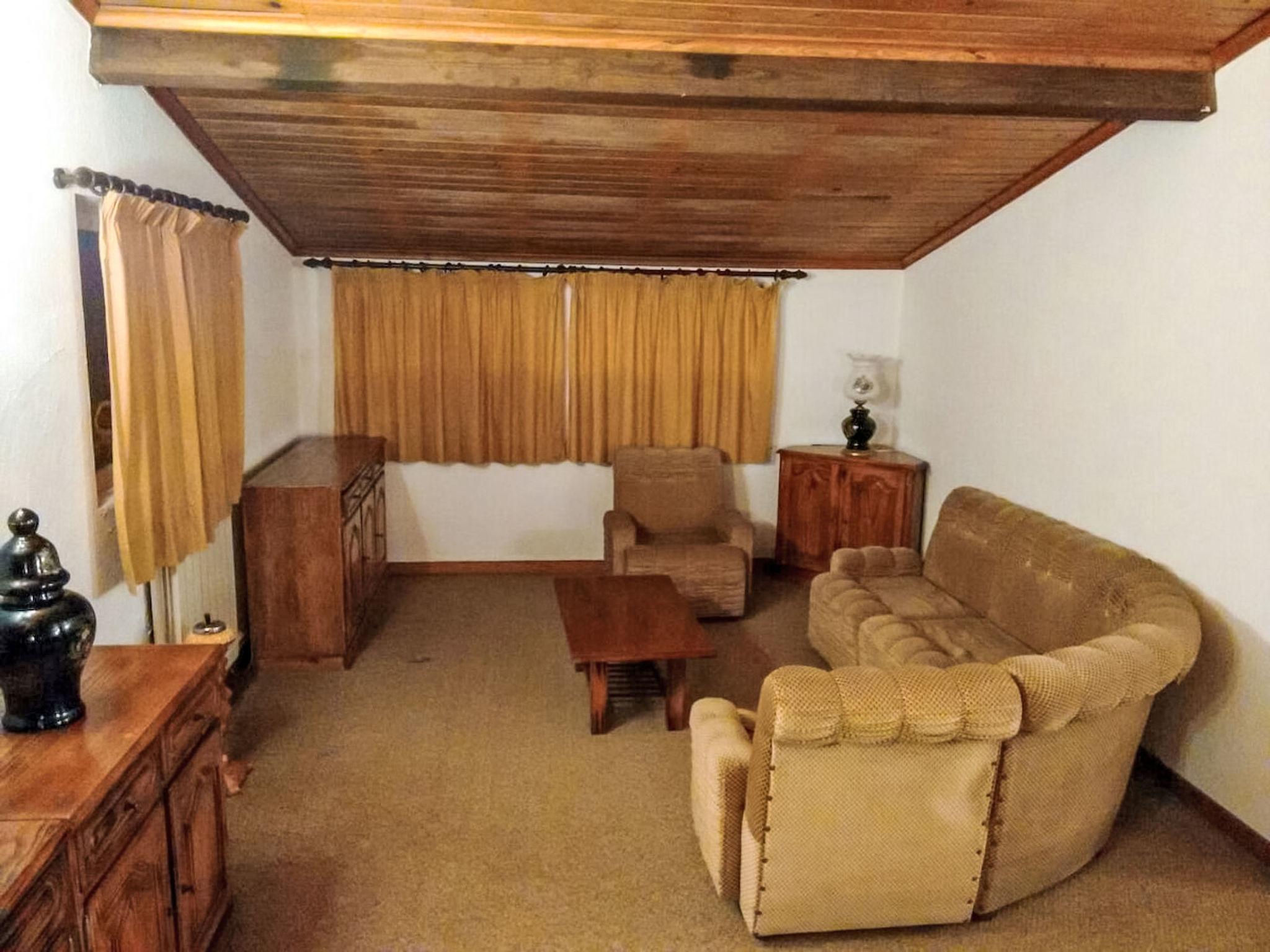 Cozy and Comfortable Place - Binnen