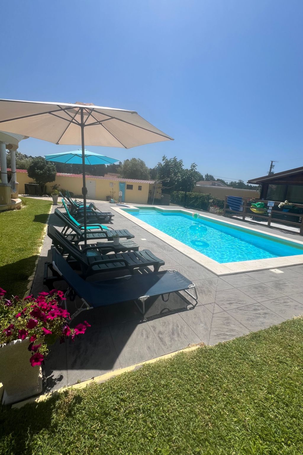 Kleines Paradies bei Portugiesisch Venedig 2 — Pool Outdoor (3 of 26)