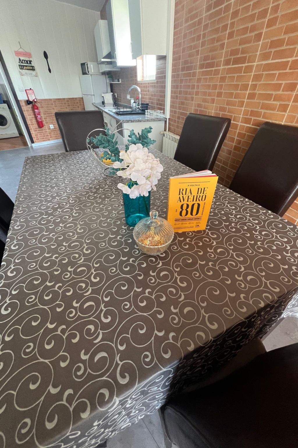 Kleines Paradies in der Nähe des portugiesischen Venedigs 1-Drinnen