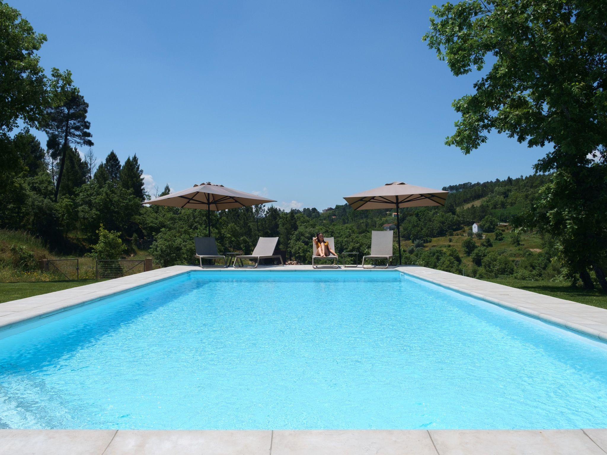 Haus in Vila Soeiro Do Chão mit privatem Parkplatz - Outside