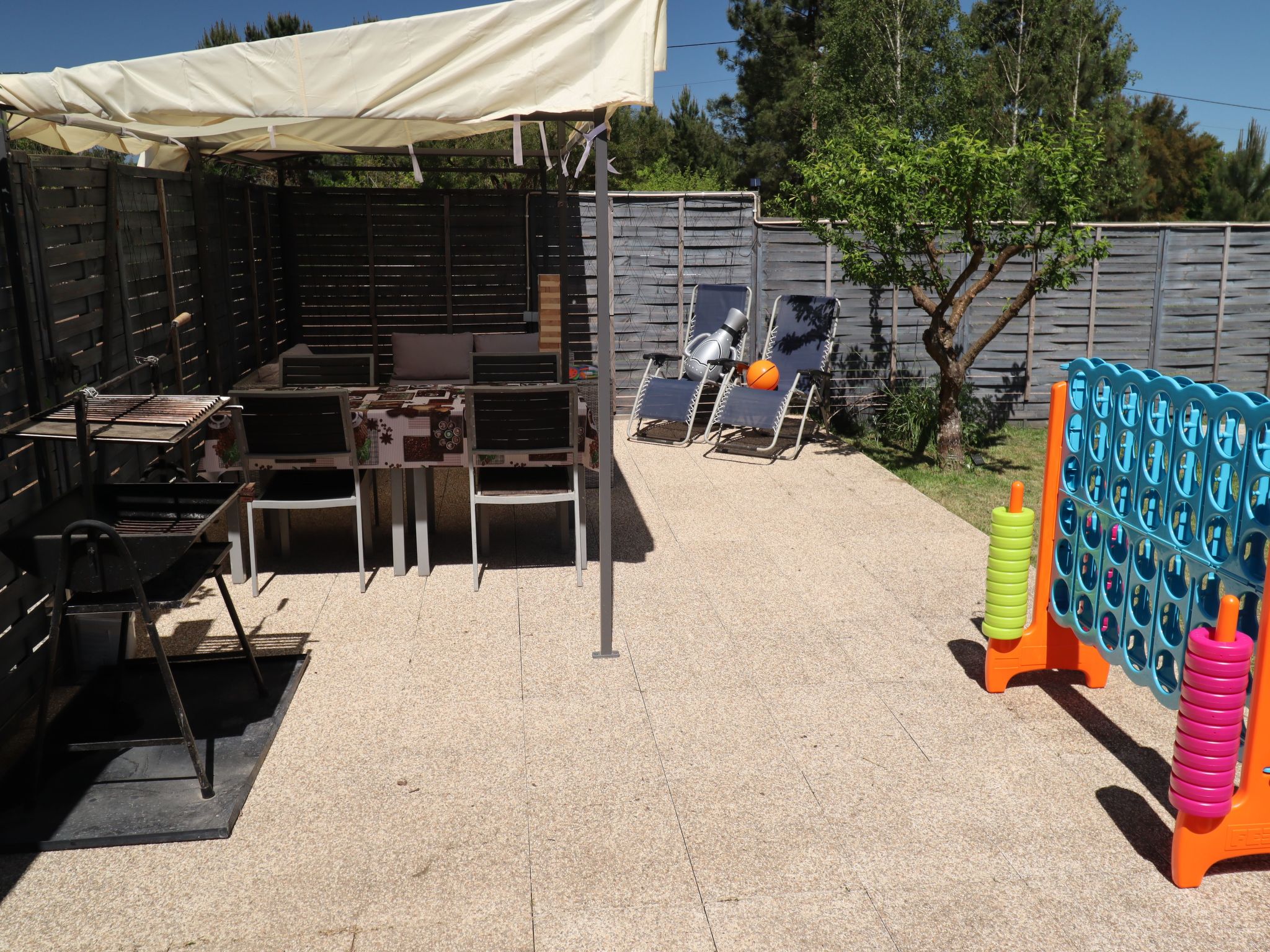 Privates, luxuriöses Glamping mit solarbeheiztem Schwimmbad Tv und Wi-Fi - Draußen
