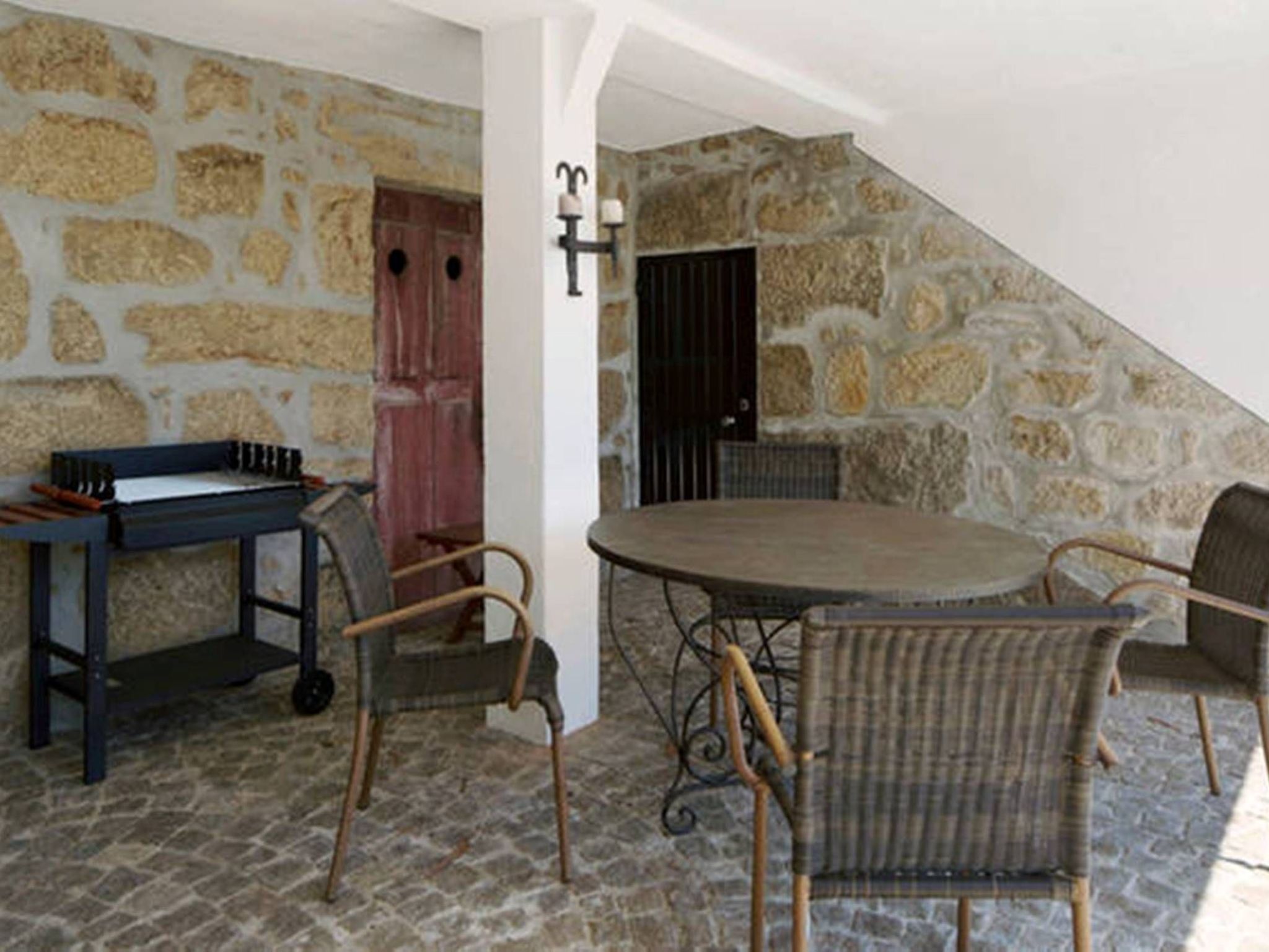 Großes renoviertes Landhaus in Tondela