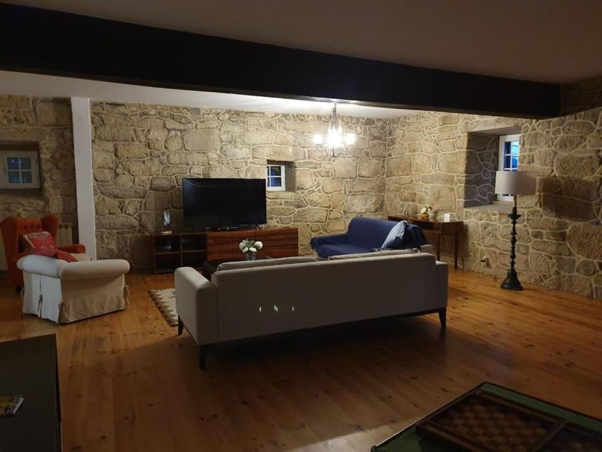 Herrschaftshaus durch die Täler-Binnen