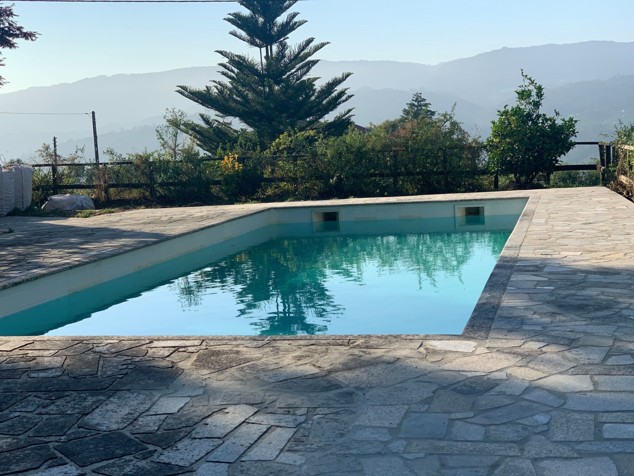 Herrschaftshaus durch die Täler-Image-tags.info