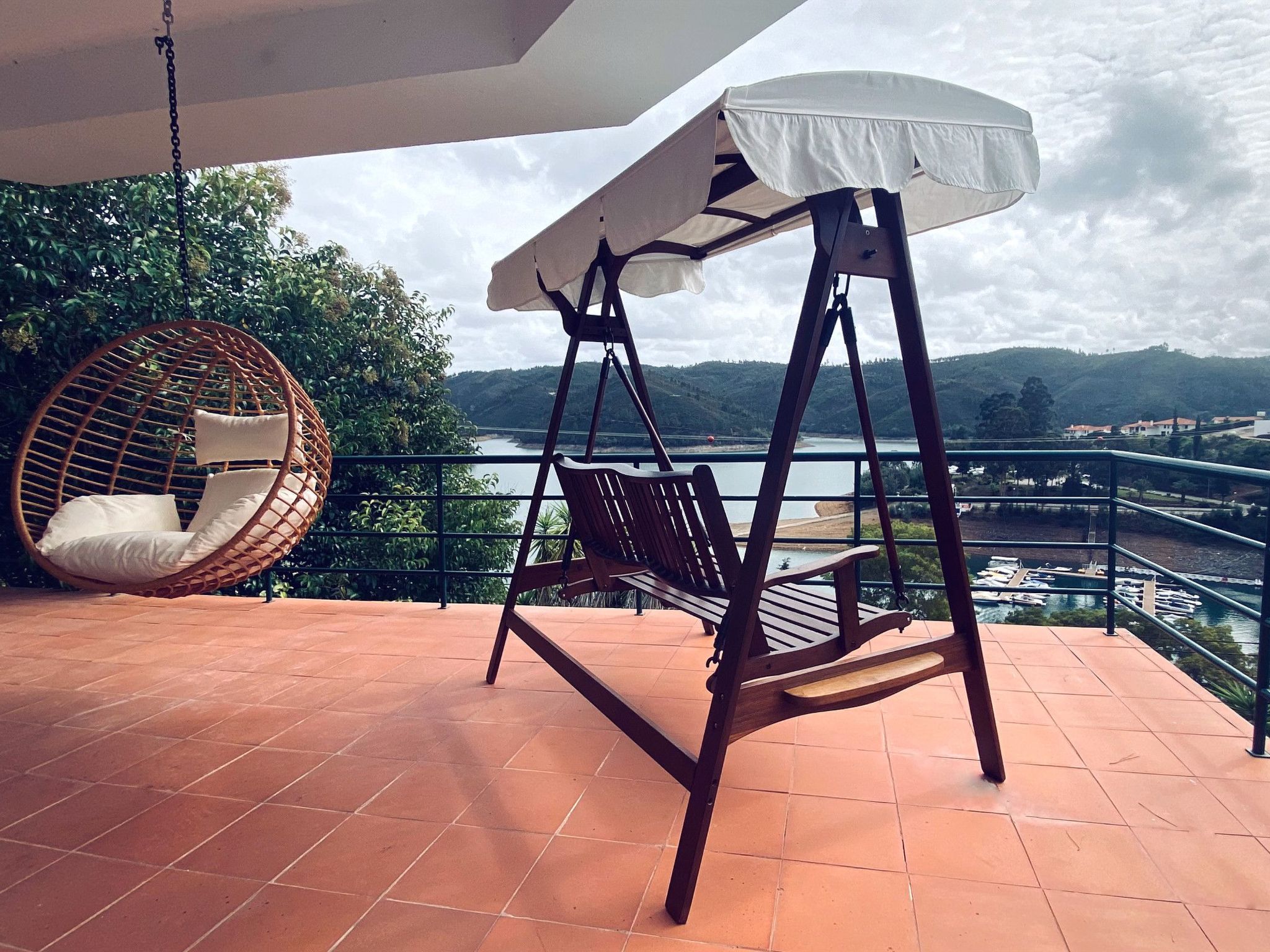 Ferienvilla "Blue Lake House" mit Sauna-Image-tags.info