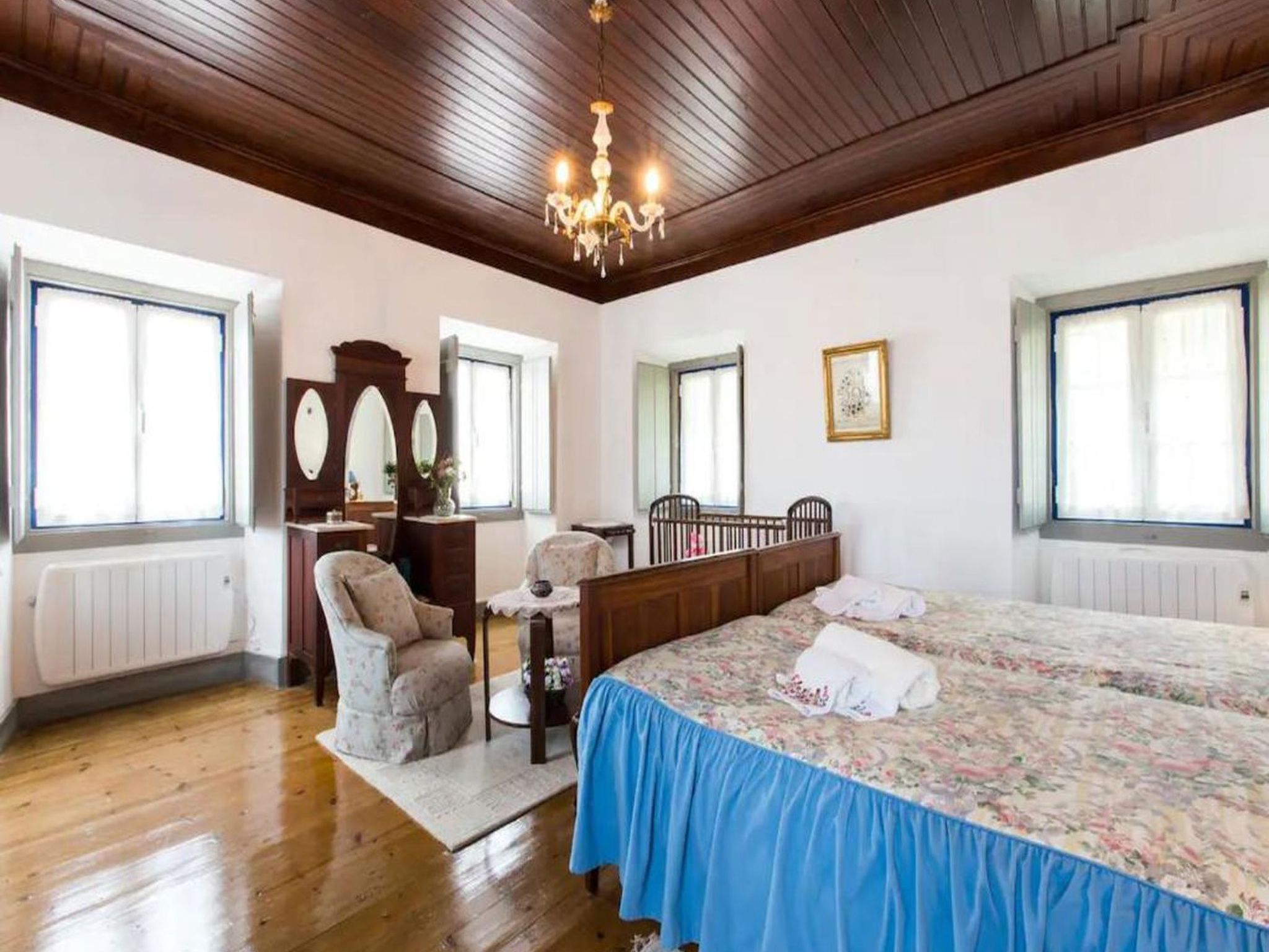 Historisches Haus in der Nähe des historischen Dorfes von Óbidos-Dedans