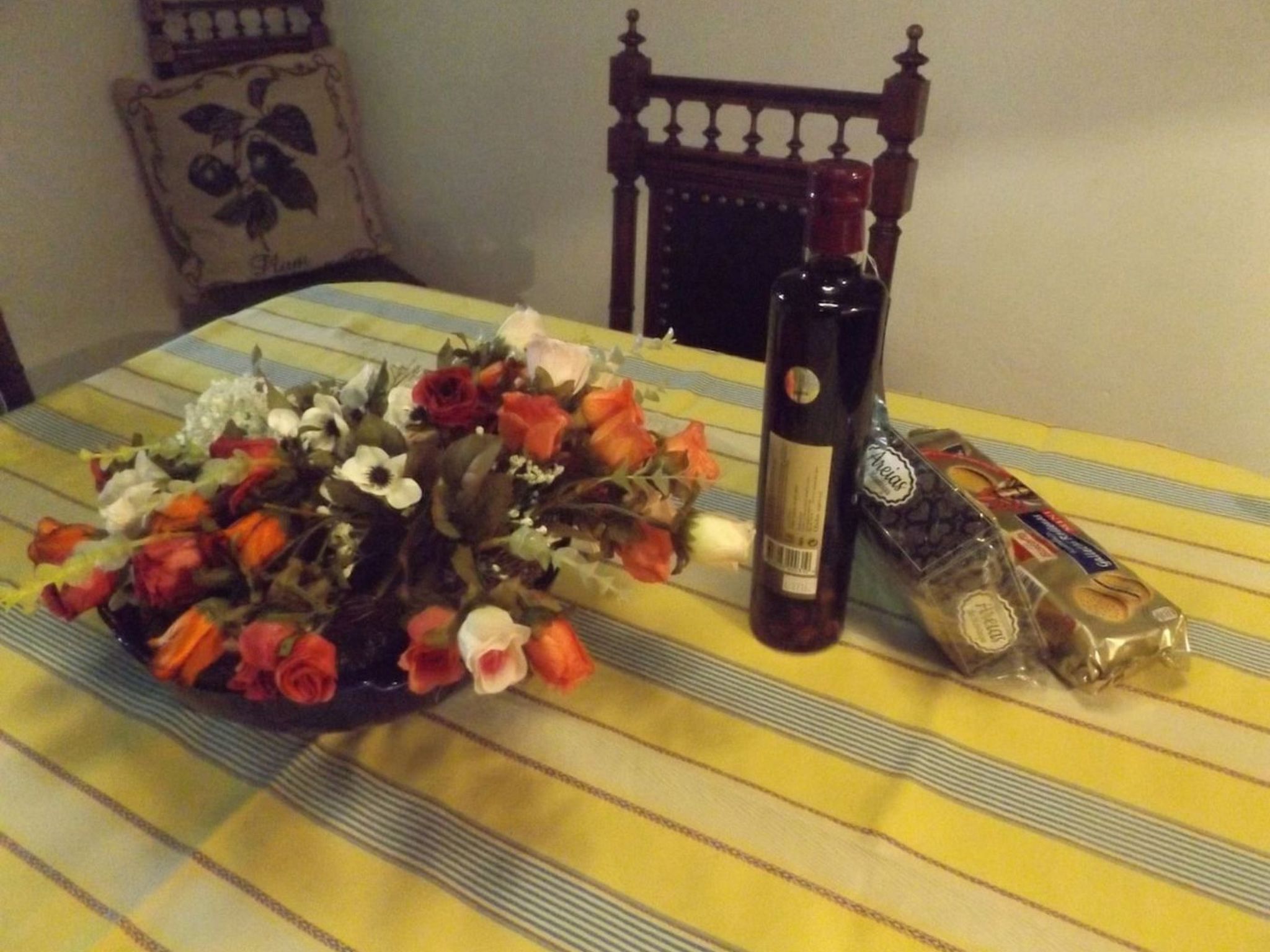 Historisches Haus in der Nähe des historischen Dorfes von Óbidos-Image-tags.info