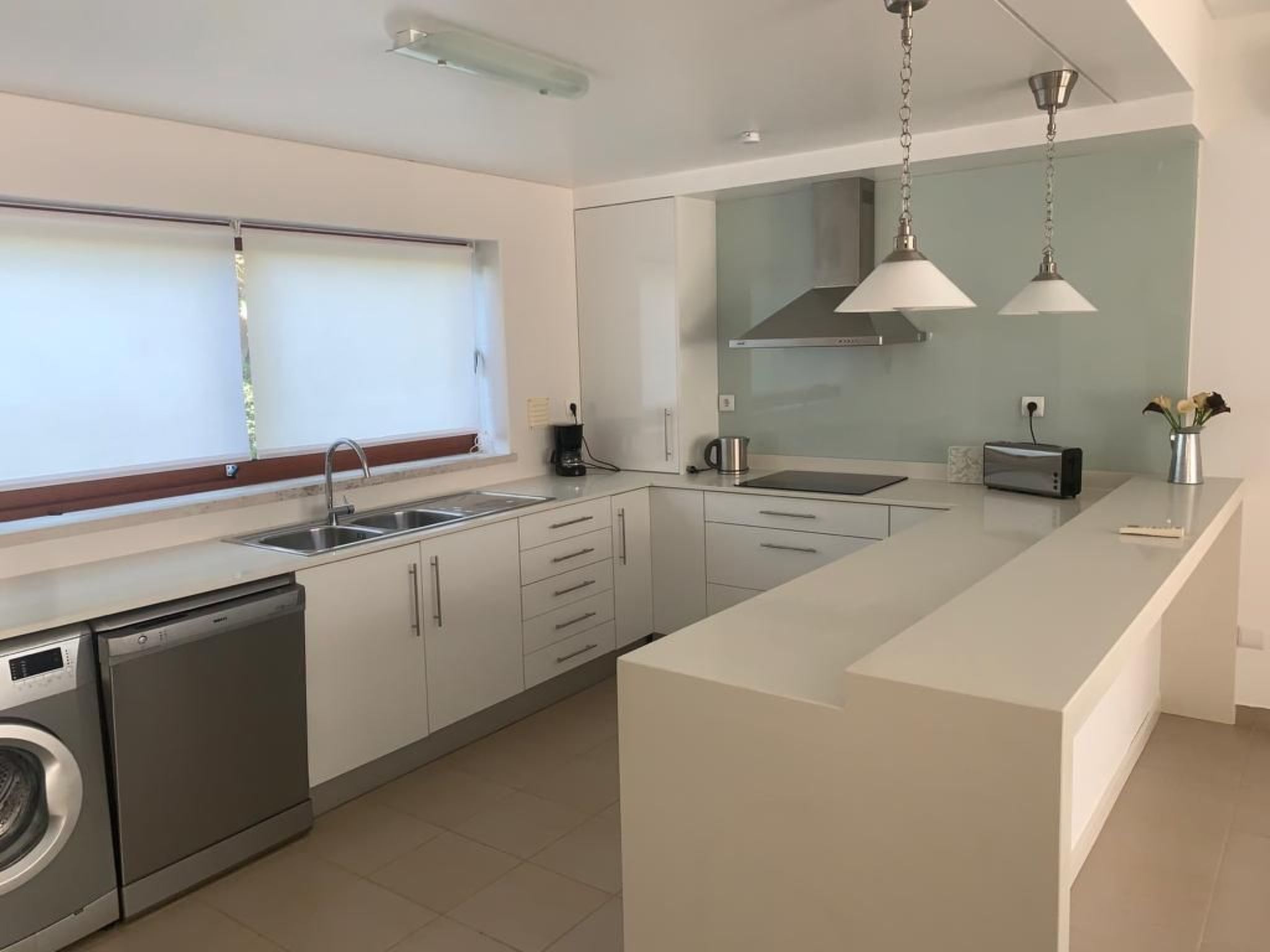 Lagoon Pearl Modernes Haus mit privatem Pool 1-Image-tags.info