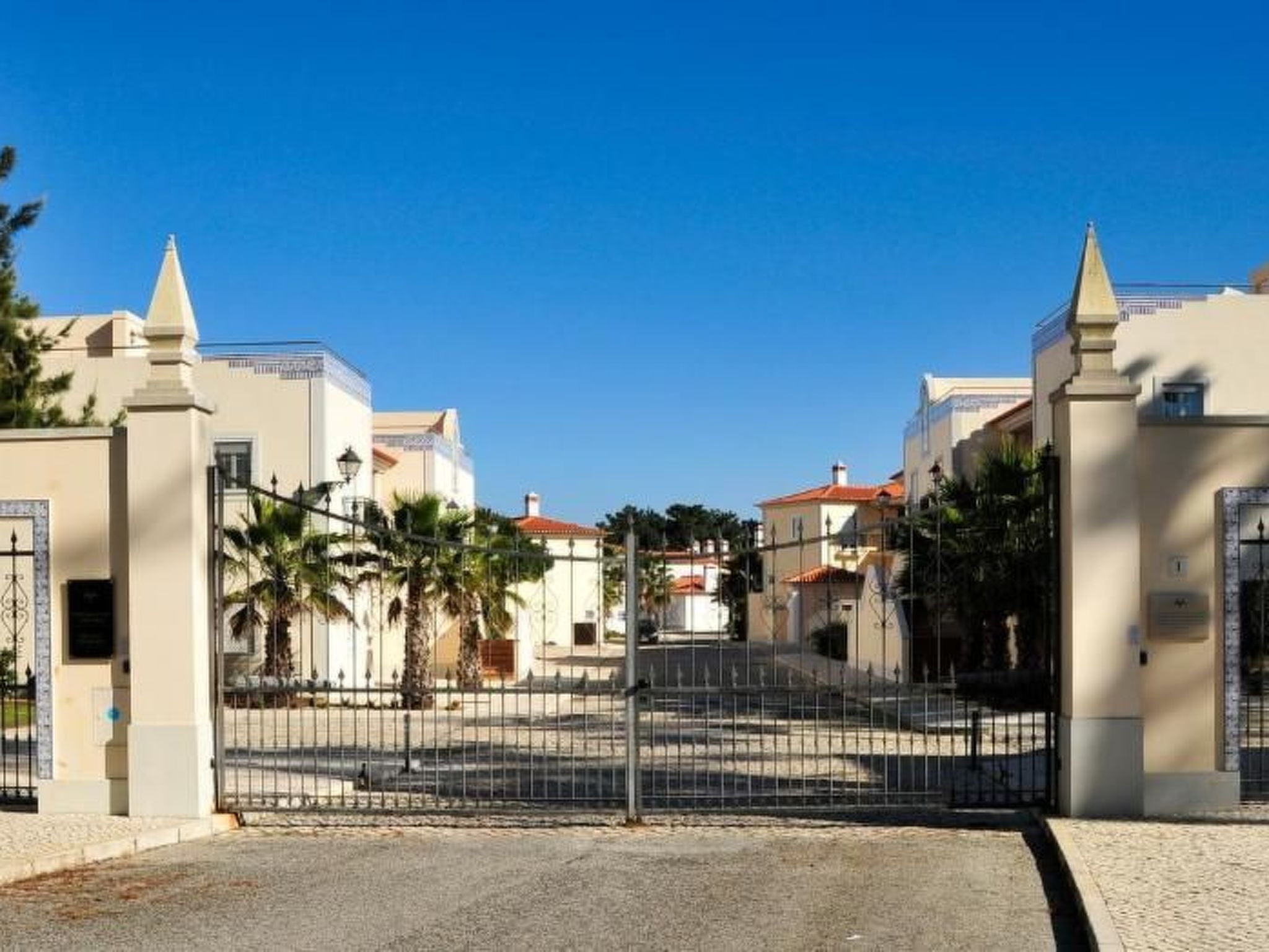 Haus in Praia Pedras Del Rey mit 3 Swimmingpools 5-Binnen