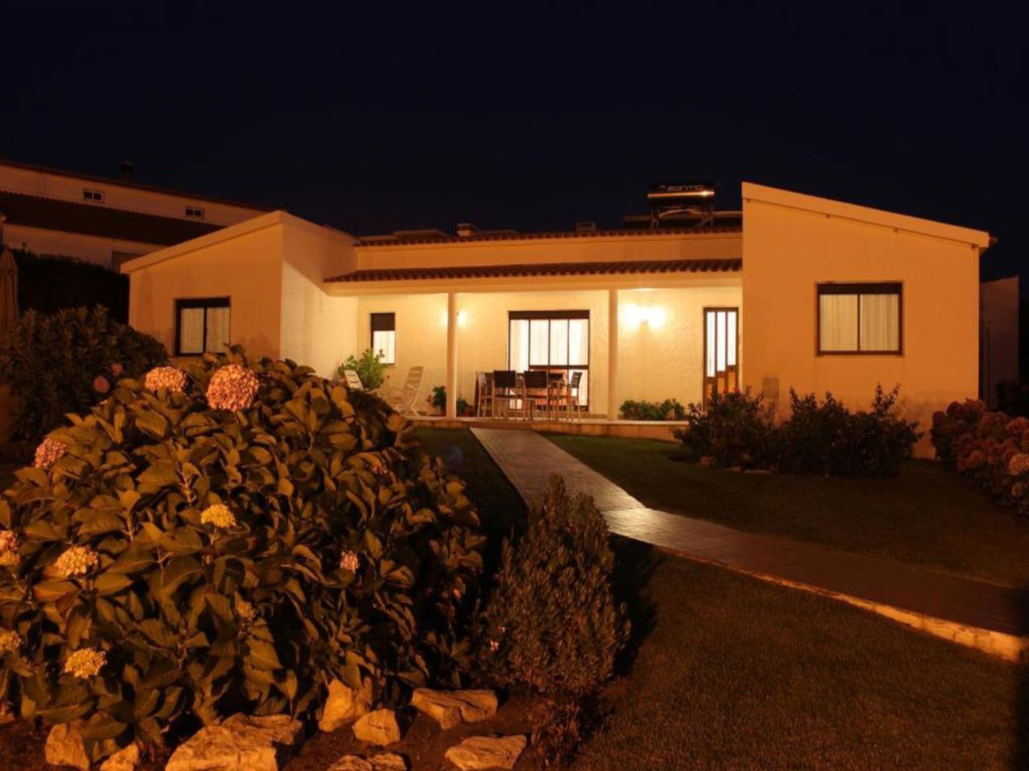 Strandhaus mit beheiztem Pool-Binnen