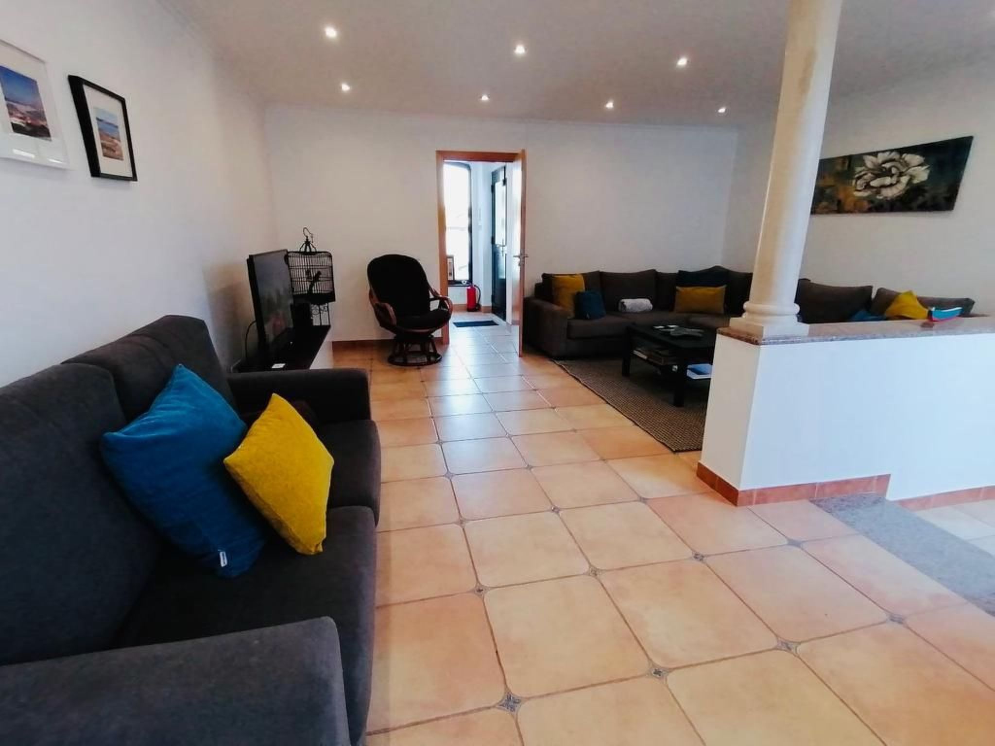 Luxuriöse Villa nur wenige Schritte vom Strand entfernt-Image-tags.info