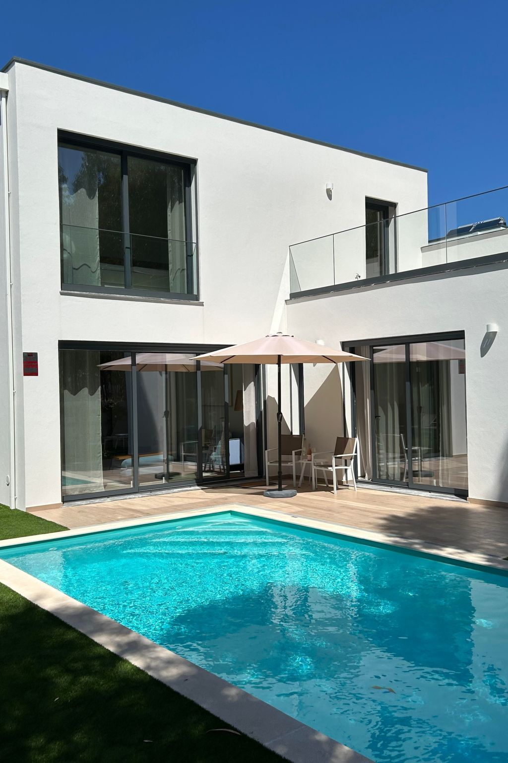 Villa Pampelonne-Binnen