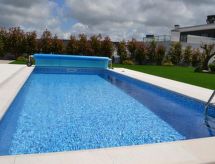 Neue moderne Villa mit privatem Pool