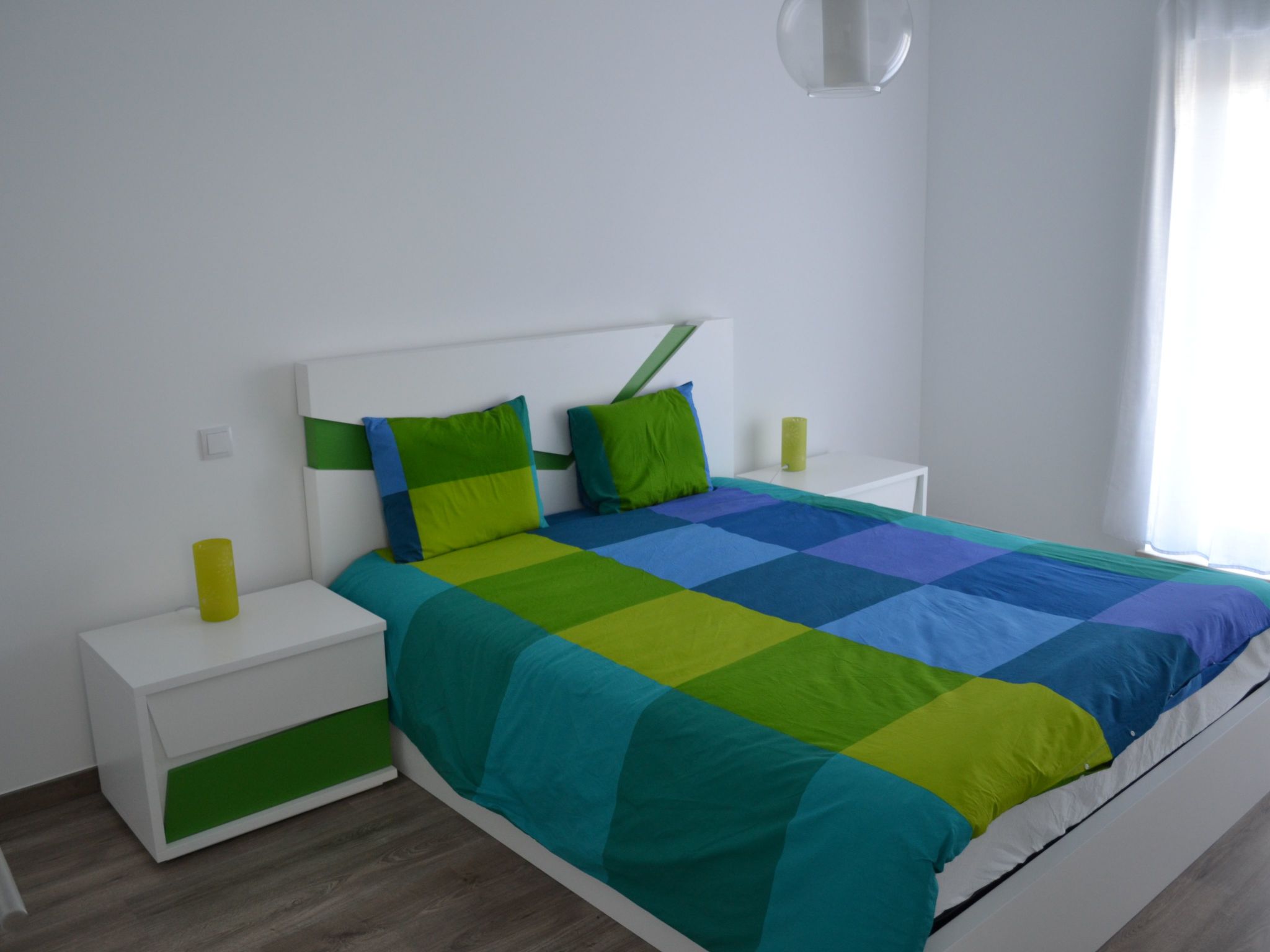 Neue moderne Villa mit privatem Pool-Binnen