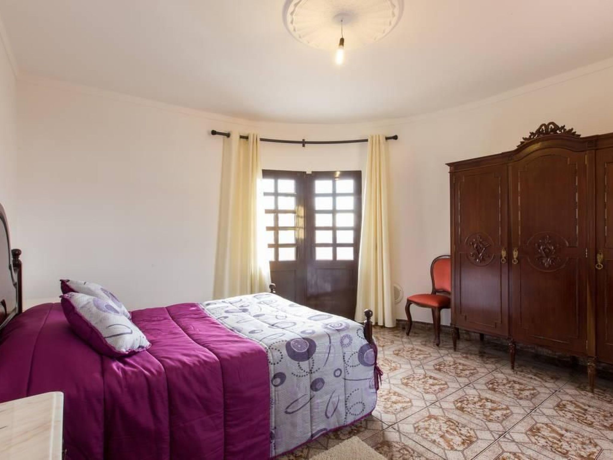 Terrassenhaus mit privatem Pool in Nazaré-Dedans