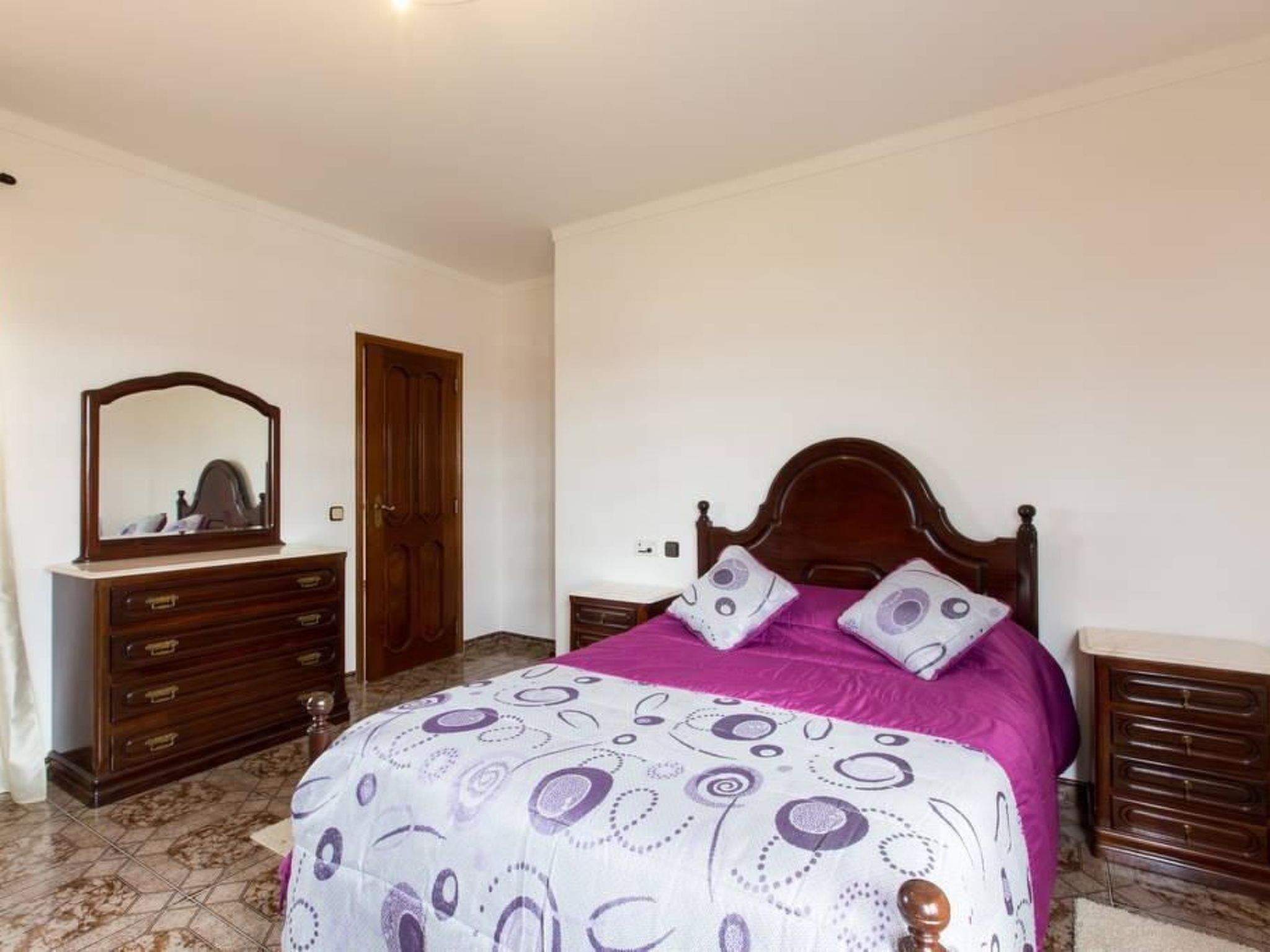 Terrassenhaus mit privatem Pool in Nazaré-Dedans