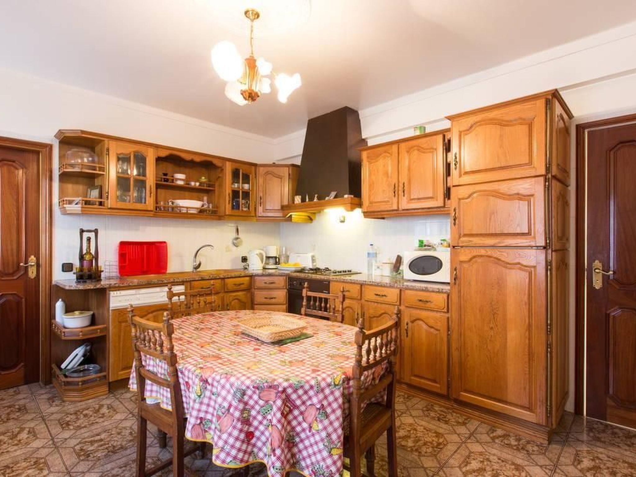 Terrassenhaus mit privatem Pool in Nazaré-Dedans