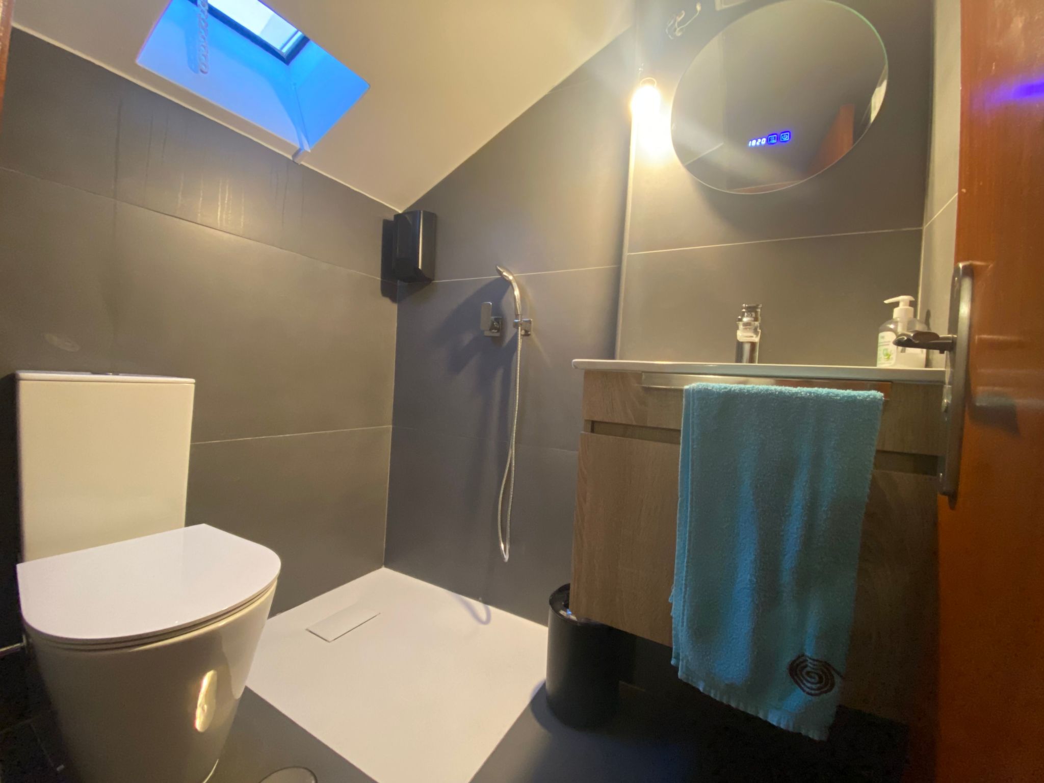 Mit Blick auf das Wasser-Image-tags.info