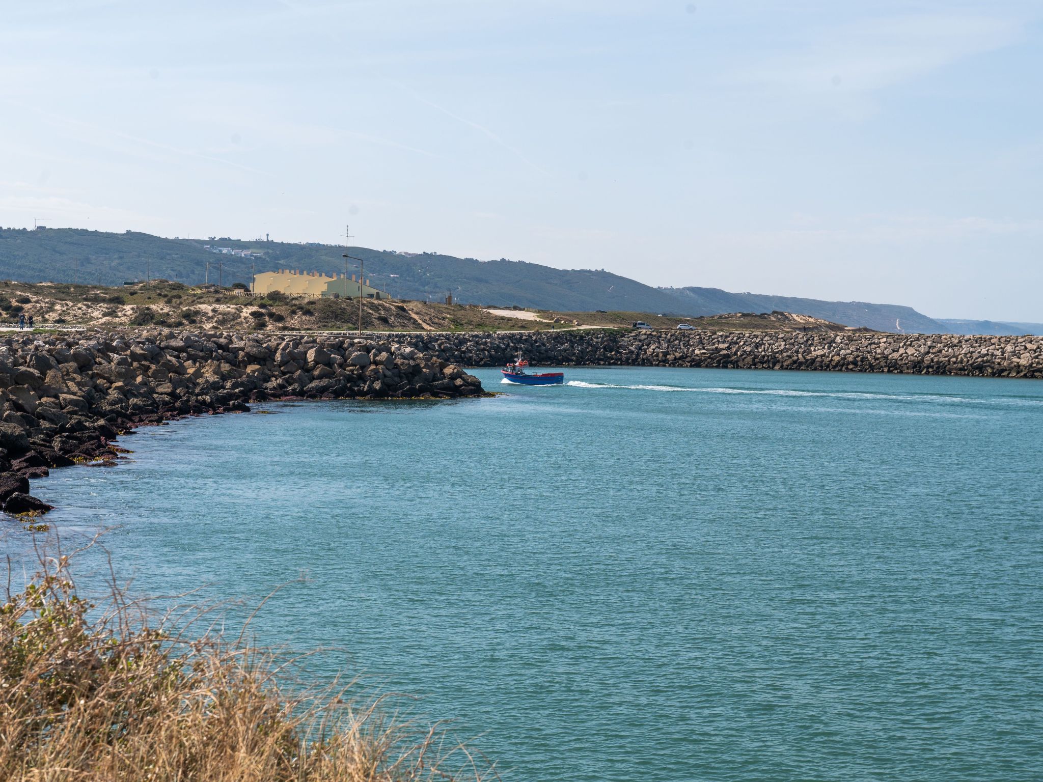 Mit Blick auf das Wasser-Buiten