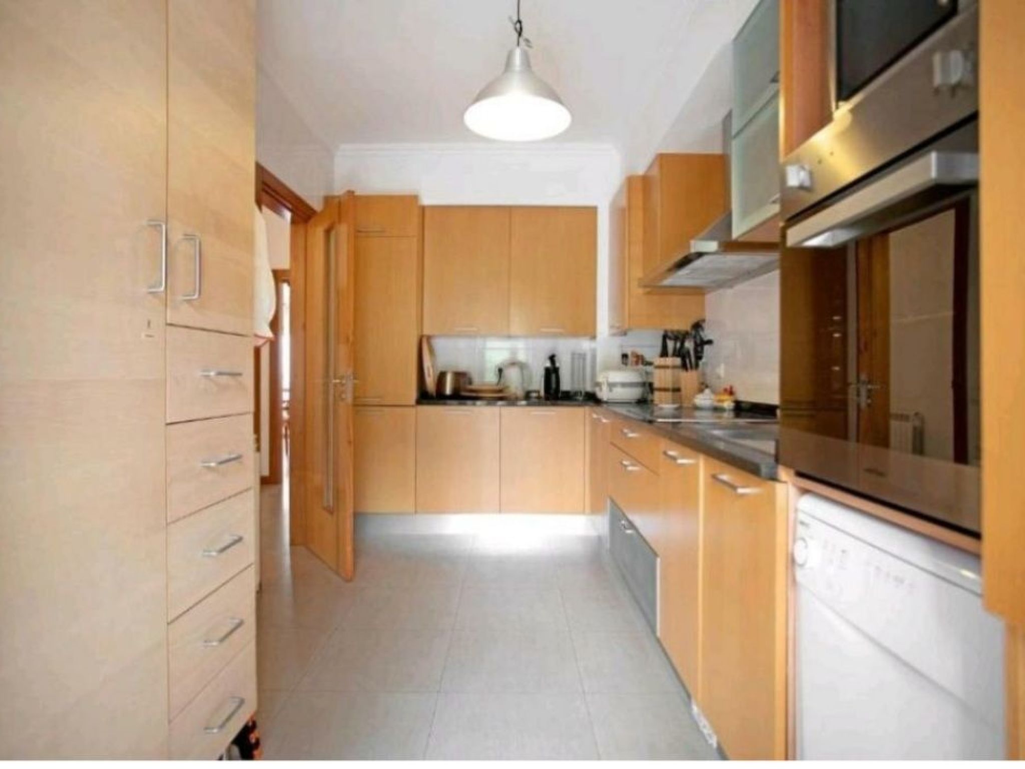 Genießen Sie den Balkon mit Blick auf das Meer-Dedans