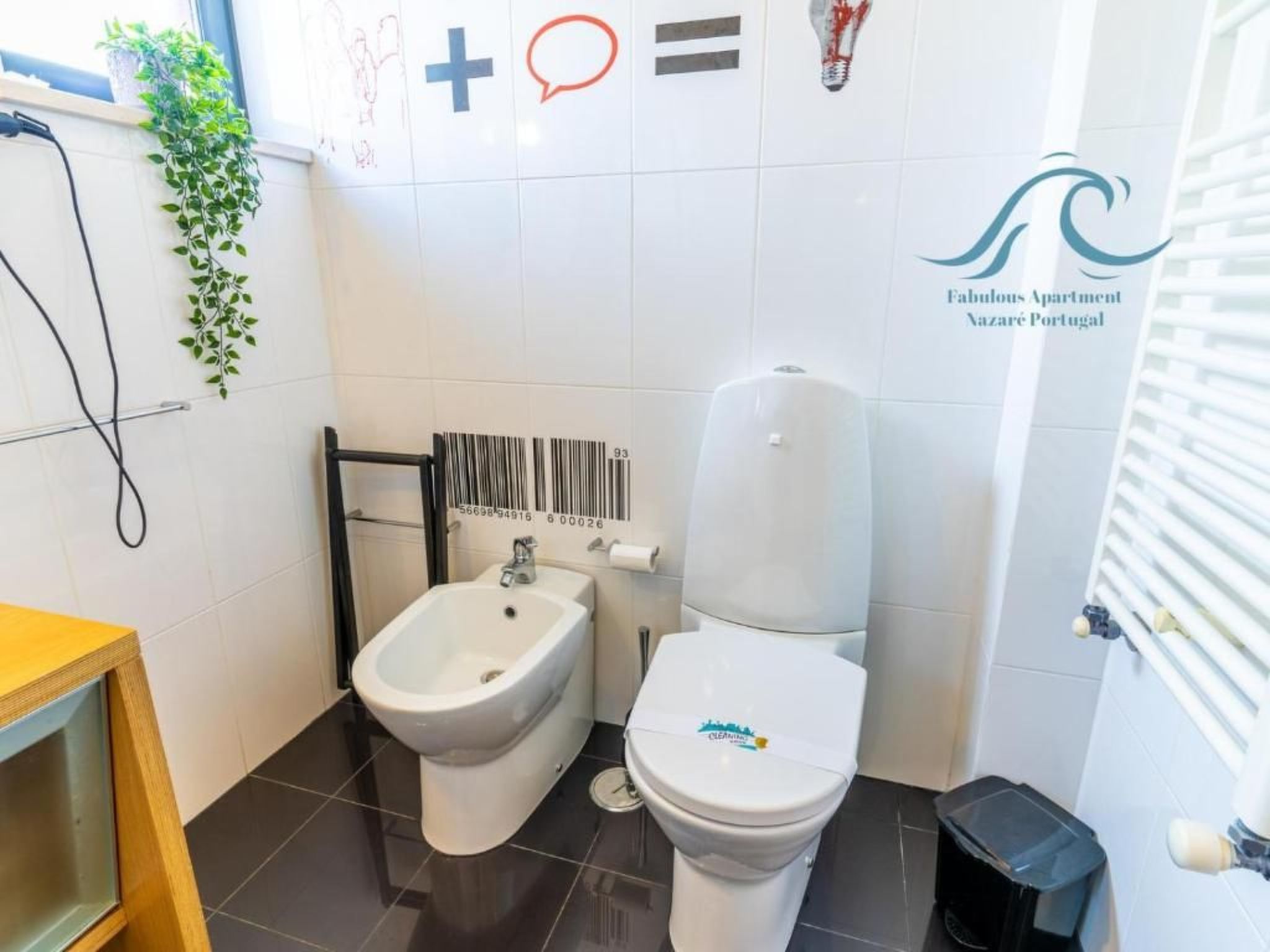 Genießen Sie den Balkon mit Blick auf das Meer-Dedans