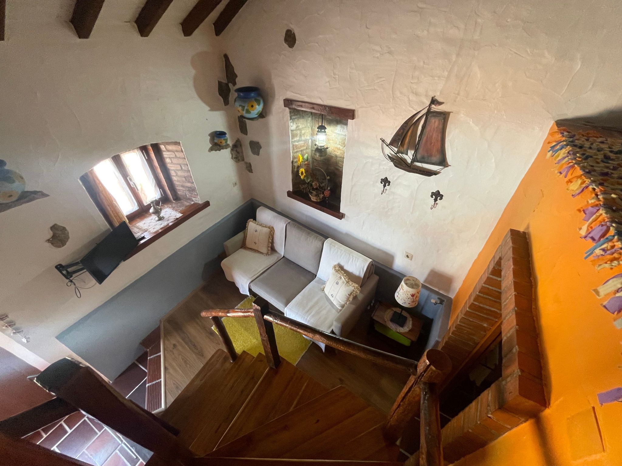 Gemütliches Ferienhaus mit großem Gemeinschaftspool und Garten-Dedans