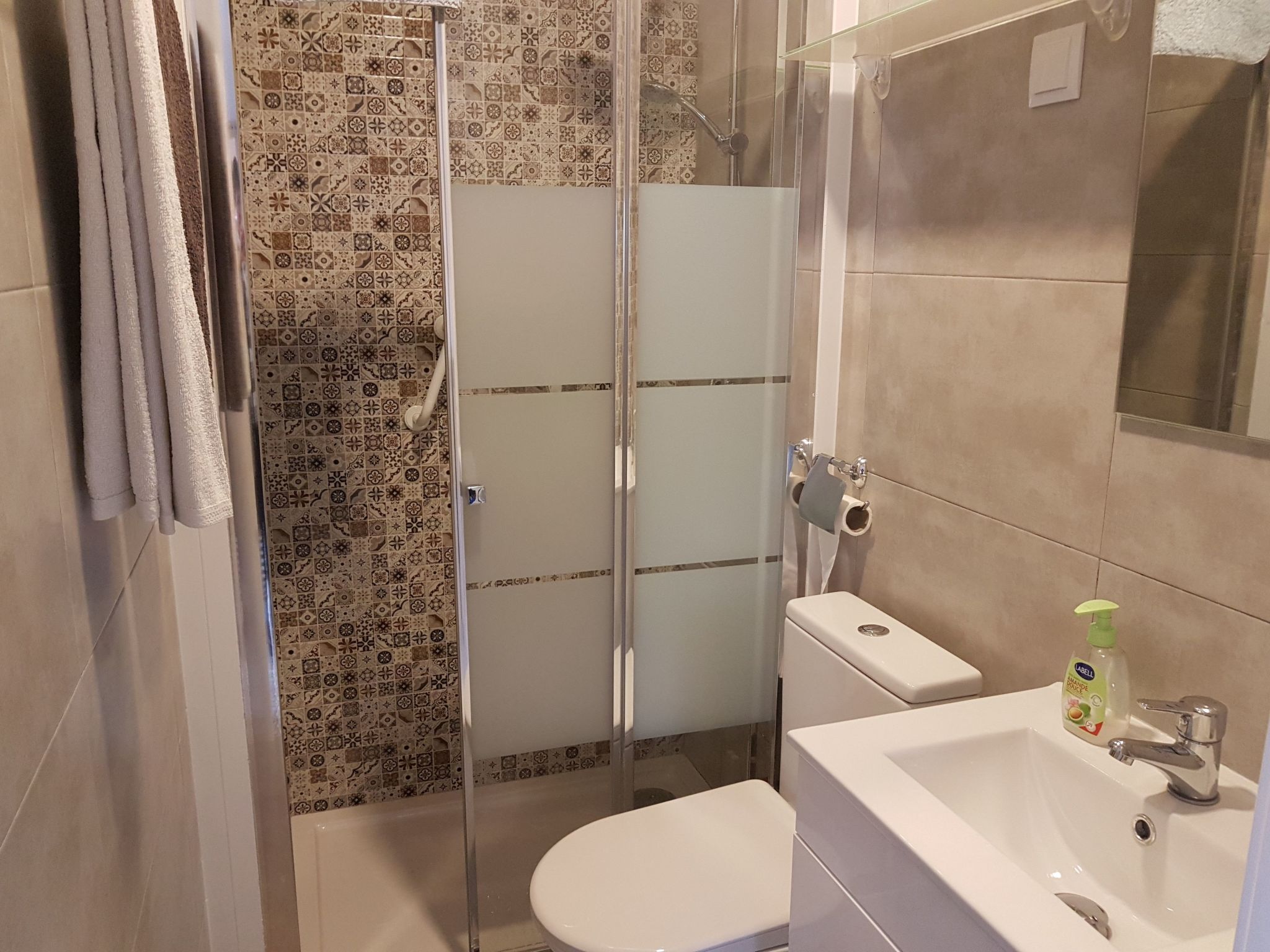 Brandneue Strandwohnung 2-Binnen