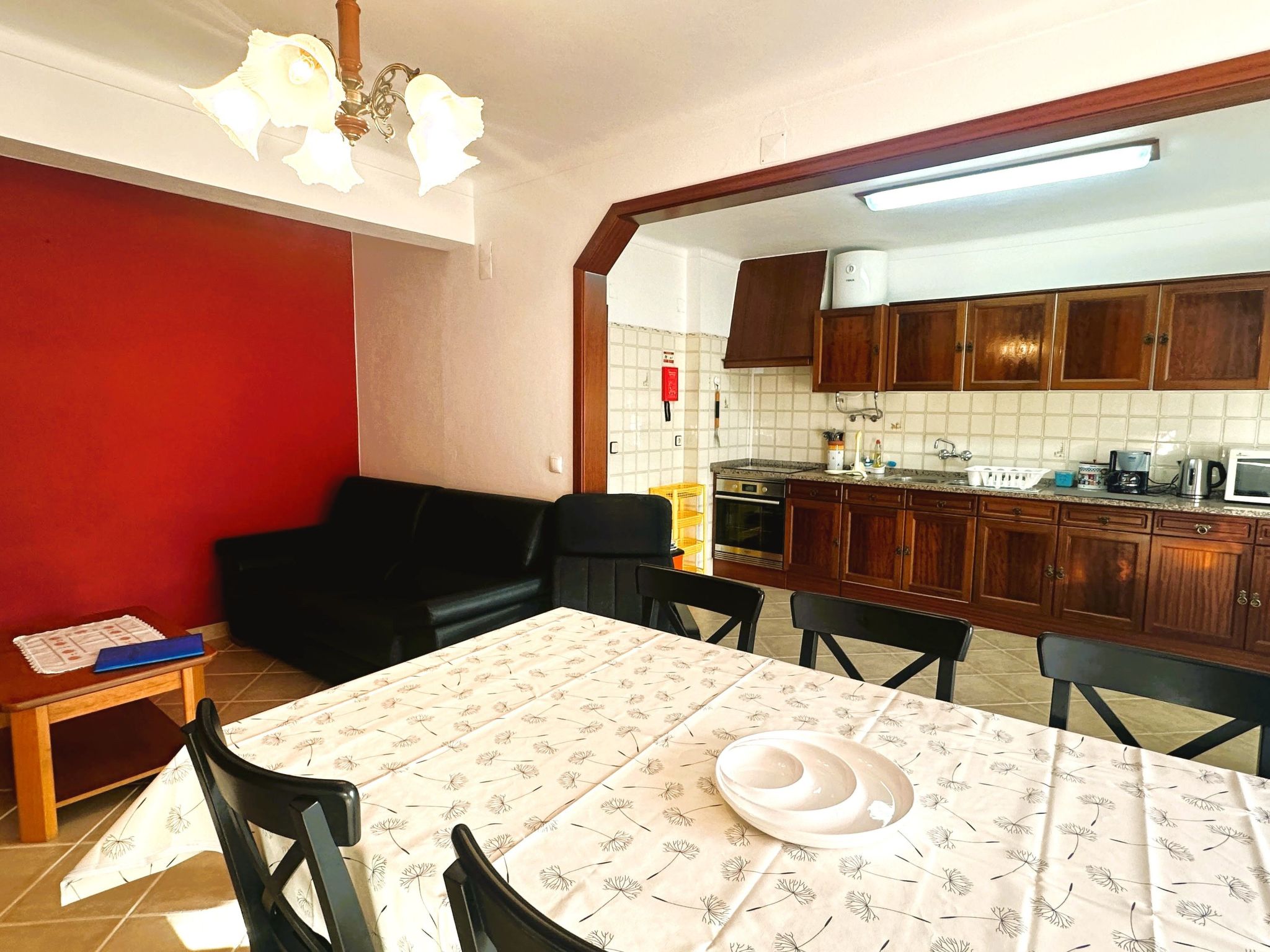 Charles Beach Haus-Image-tags.info